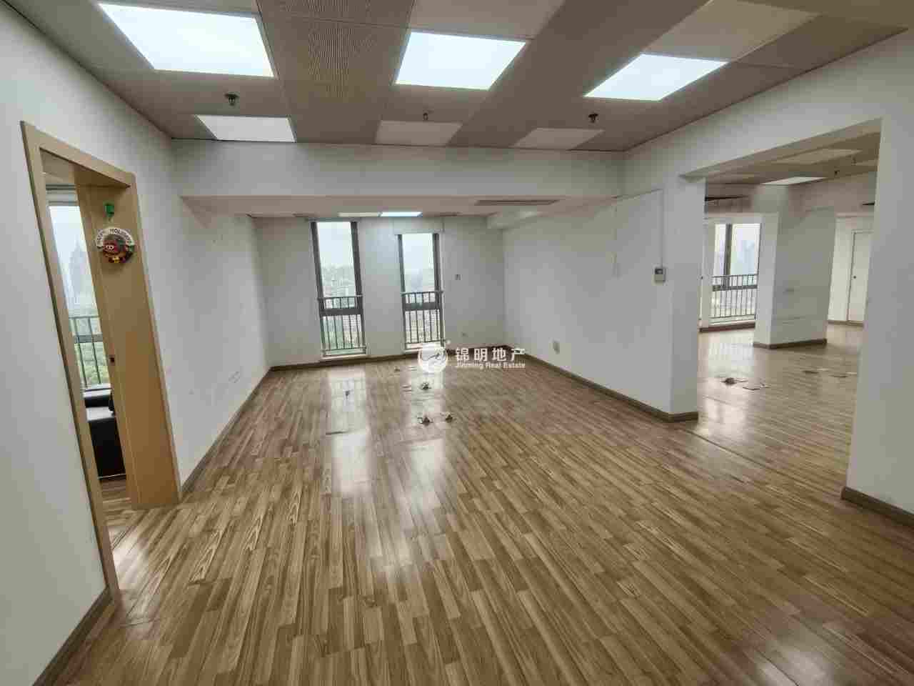 中山公园华宁国际广场208平米写字楼出租