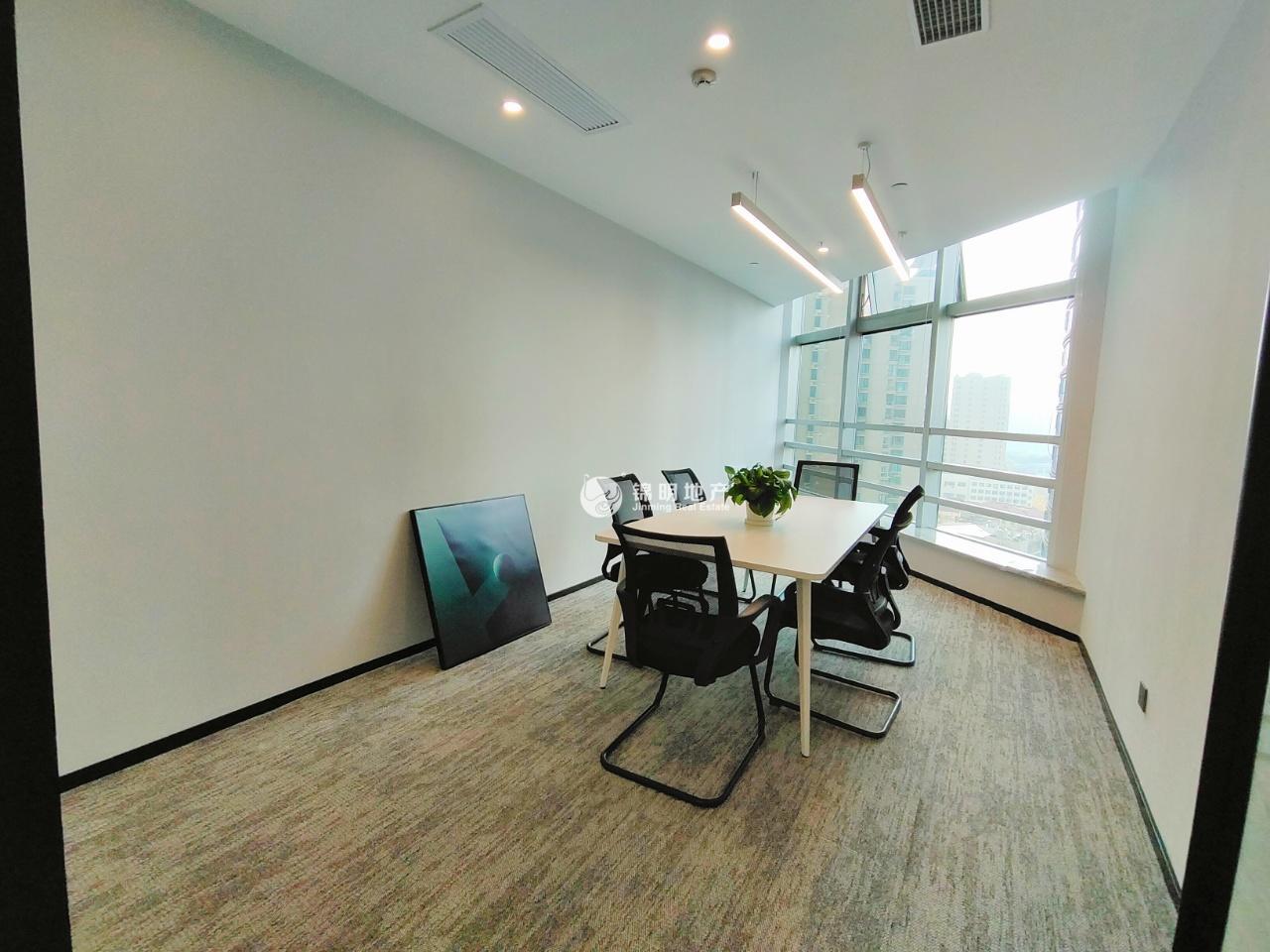 曹杨月星环球港256平米写字楼出租