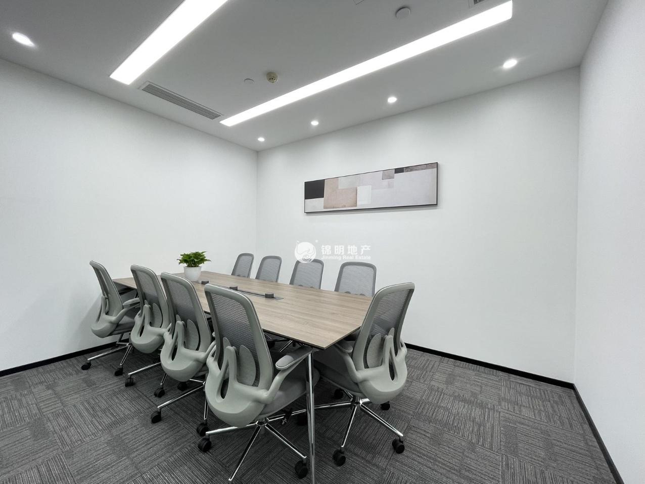 曹杨月星环球港175平米写字楼出租