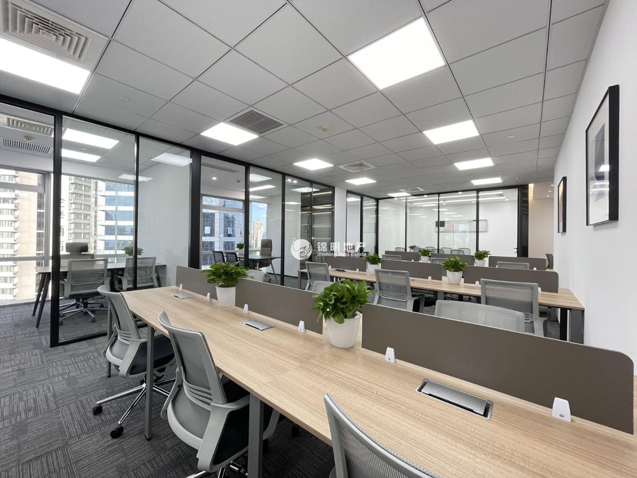 曹杨月星环球港175平米写字楼出租