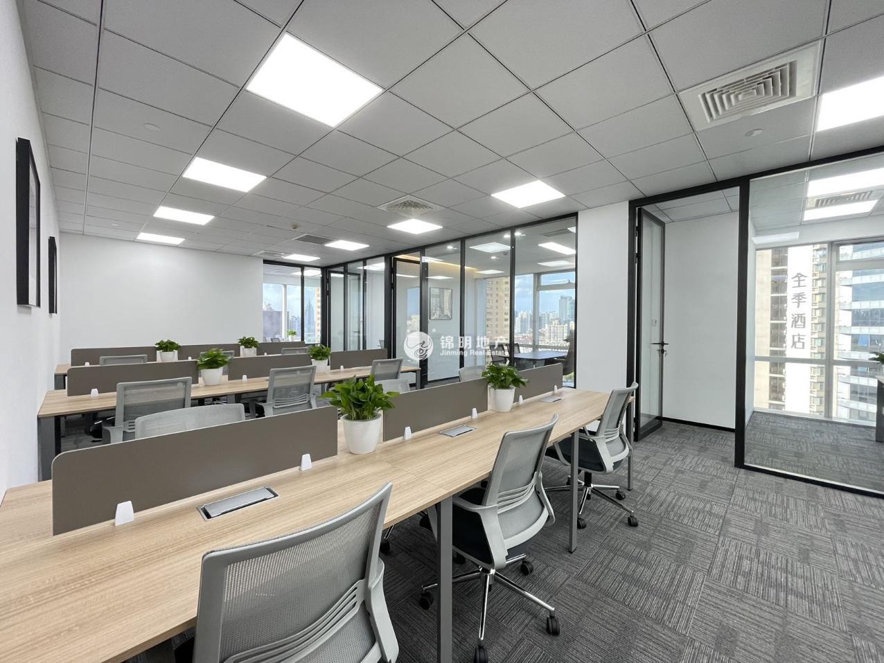 曹杨月星环球港175平米写字楼出租
