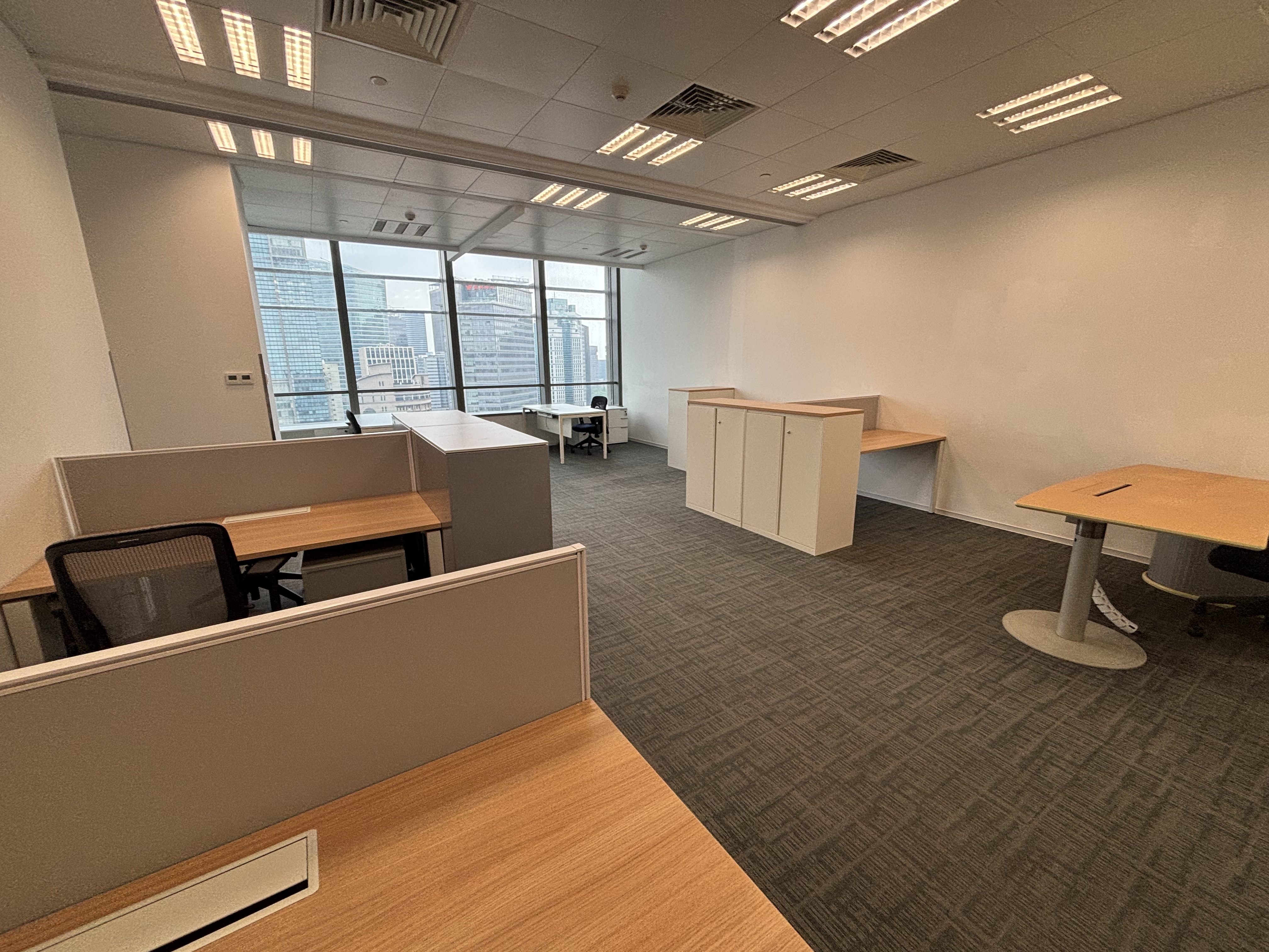 陆家嘴世纪汇广场200平米写字楼出租