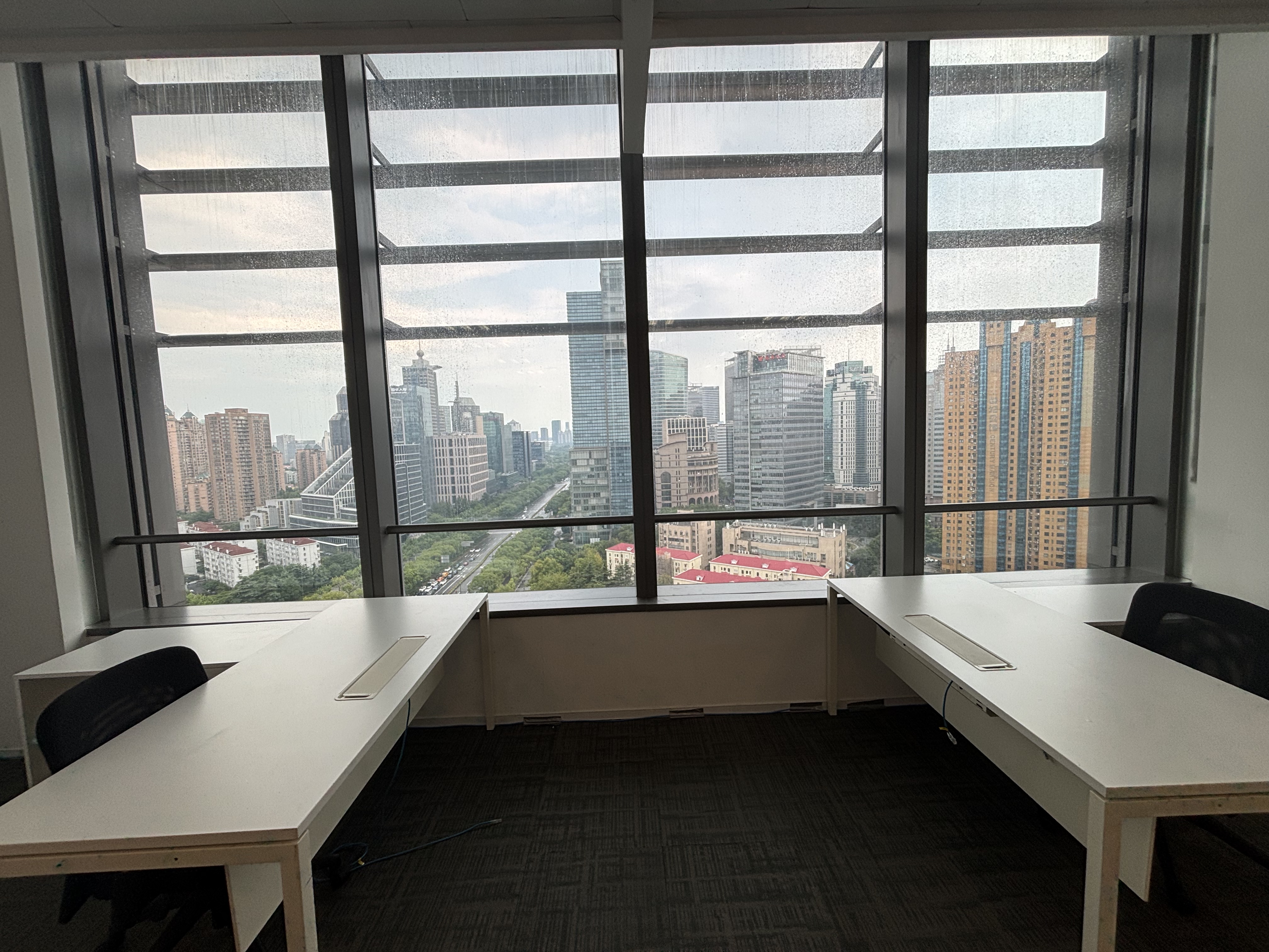 陆家嘴世纪汇广场200平米写字楼出租