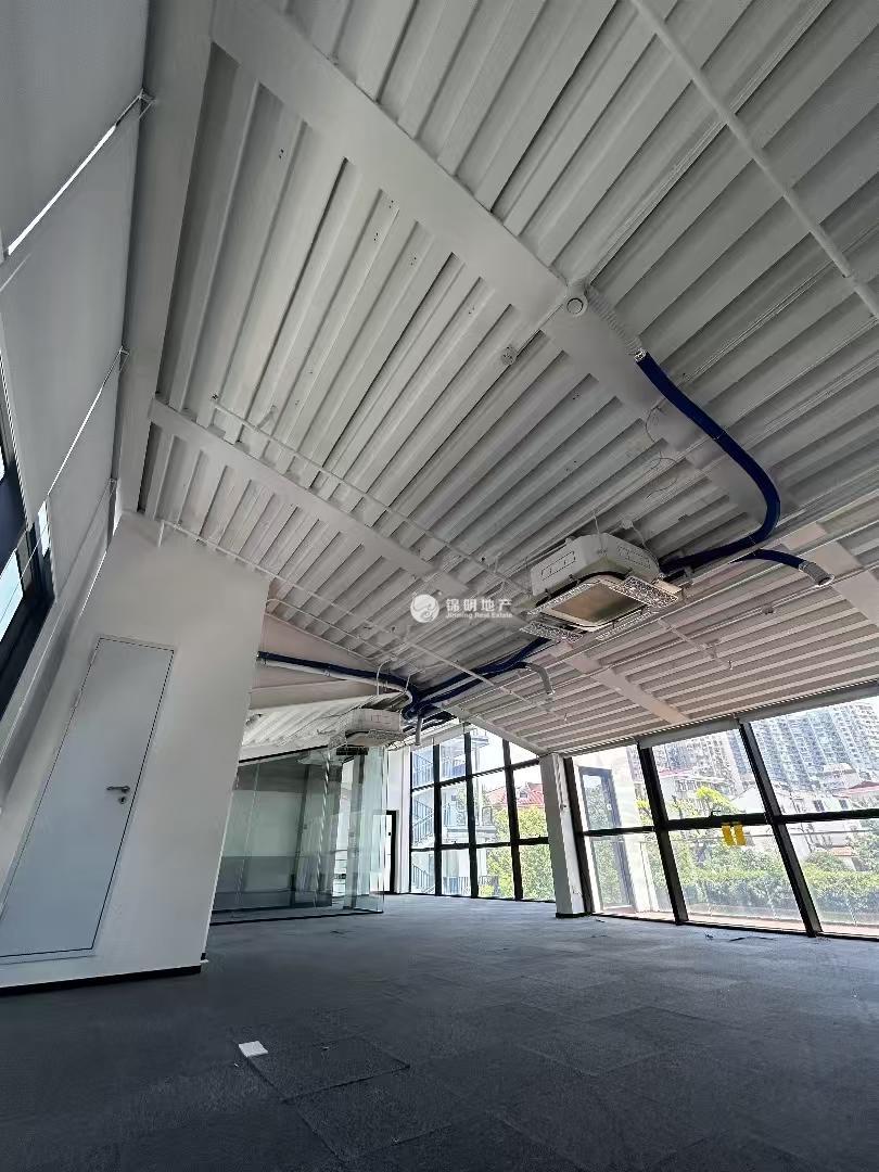 中山公园愚园里257平米写字楼出租