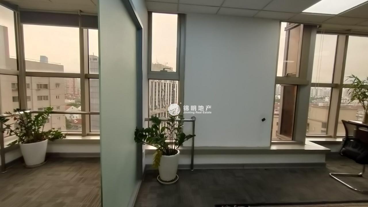 镇宁路华敏翰尊国际大厦155平米写字楼出租