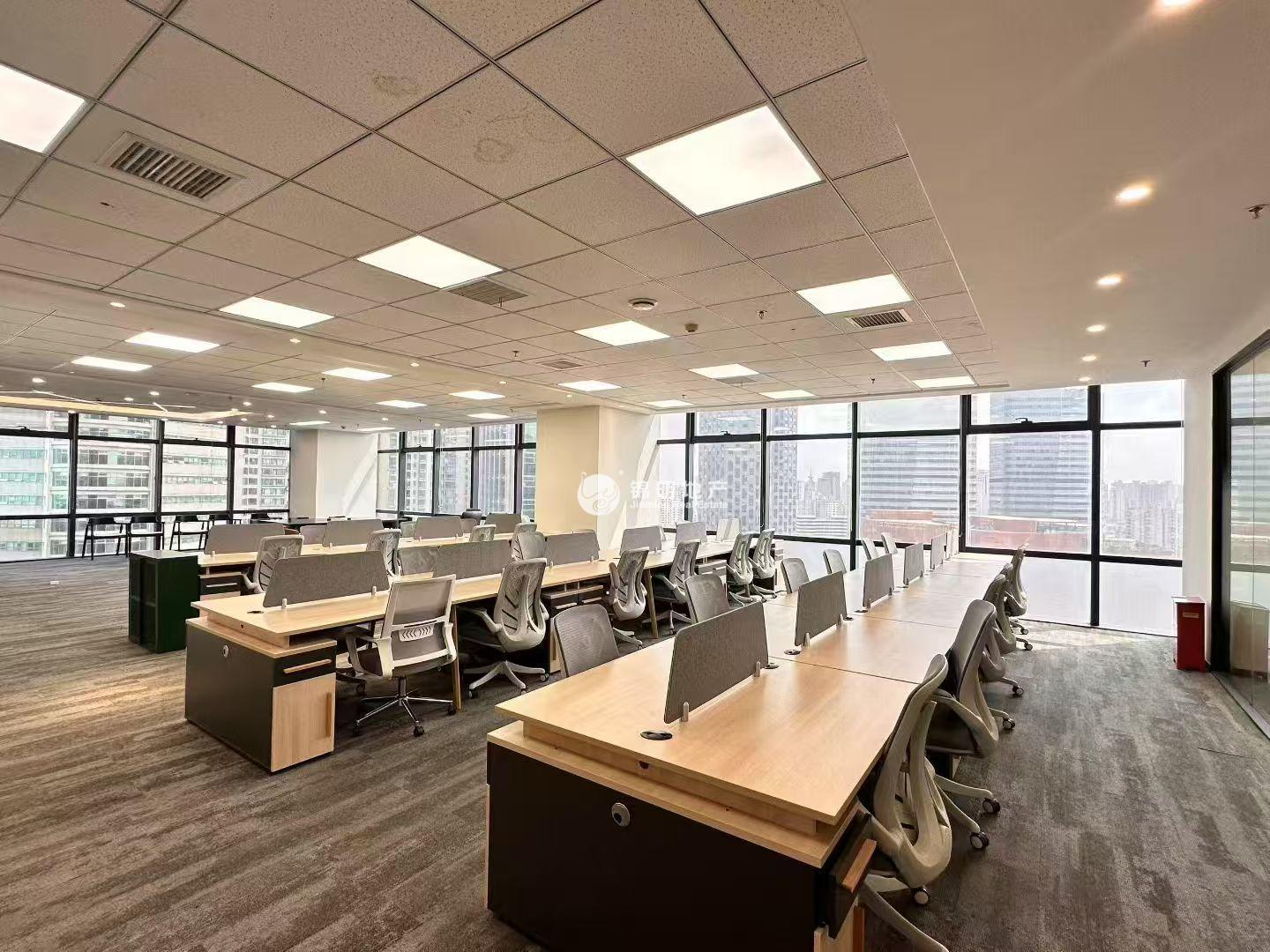 虹桥万都中心大厦305平米写字楼出租