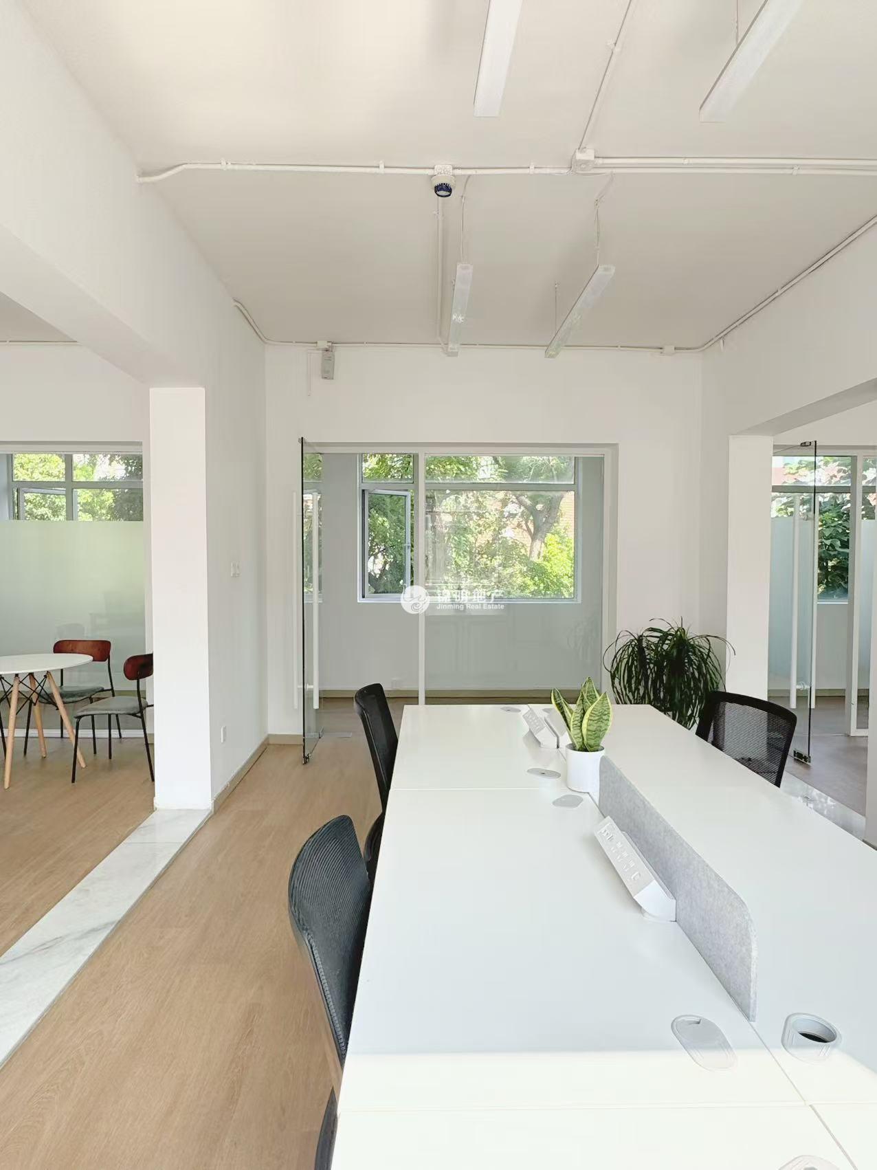 新华路首信银都国际广场423平米写字楼出租