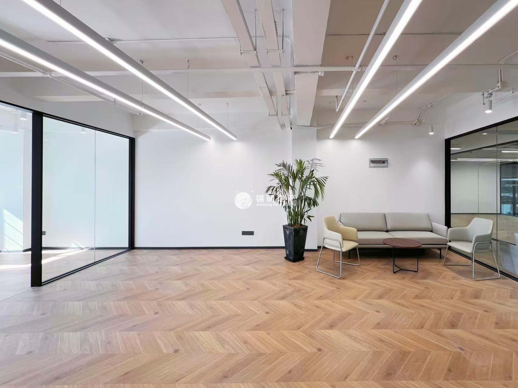 新华路首信银都国际广场256平米写字楼出租