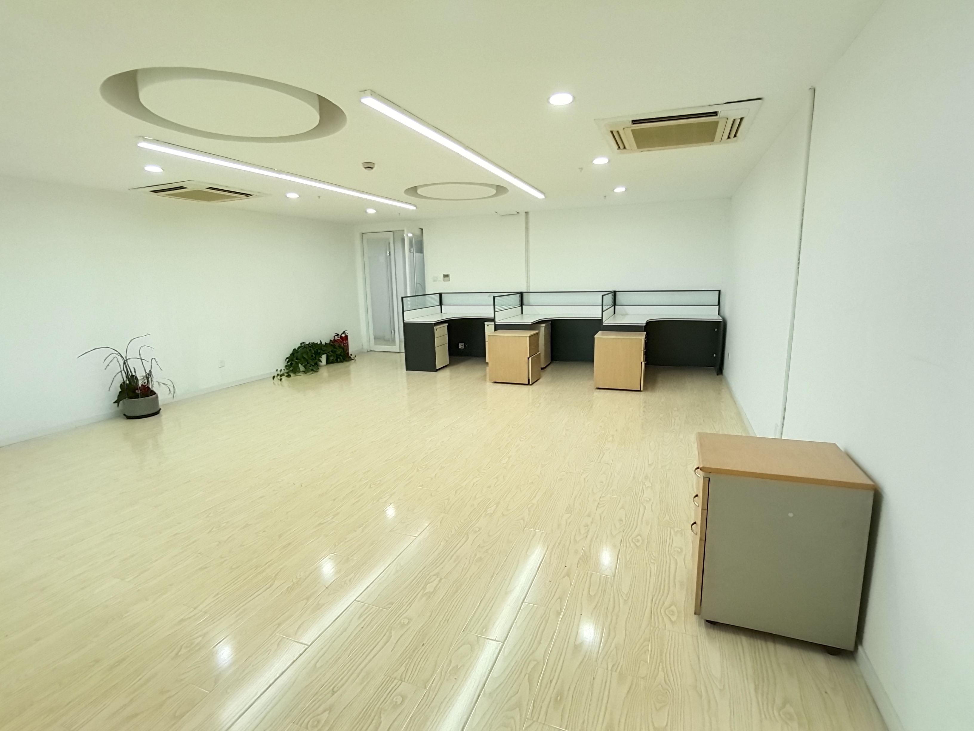 中山公园嘉利大厦120平米写字楼出租