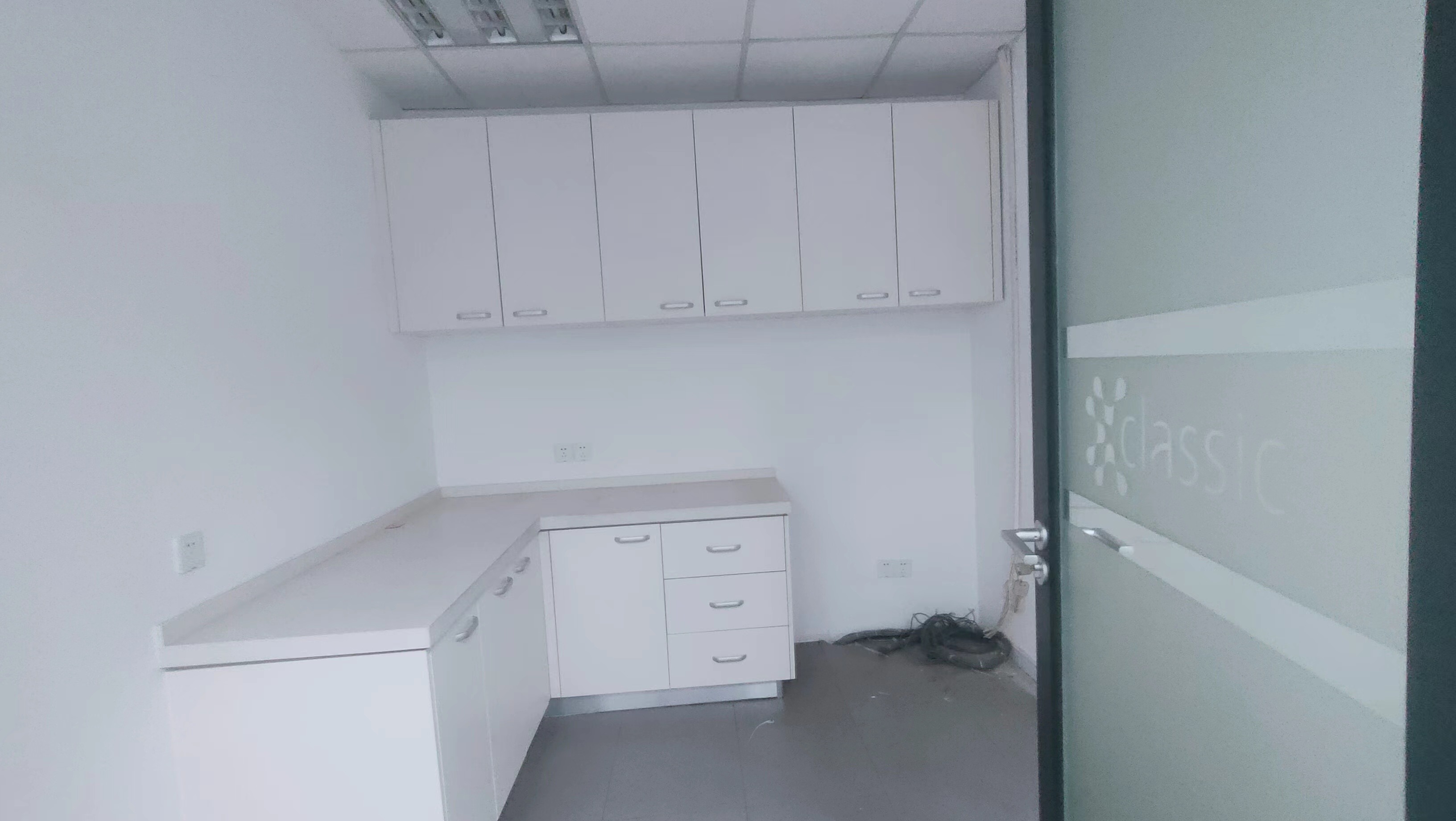 春秋国际大厦180平米写字楼出租