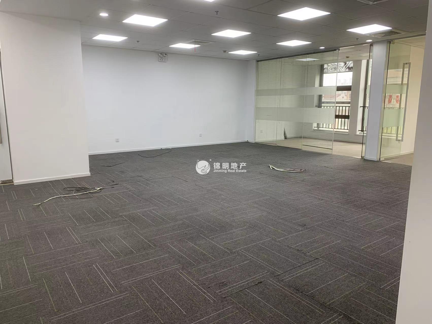 春秋国际大厦220平米写字楼出租