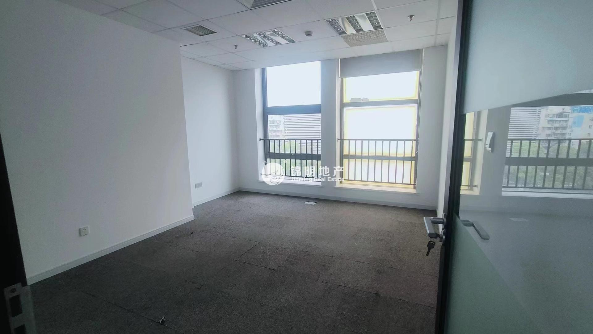 春秋国际大厦240平米写字楼出租