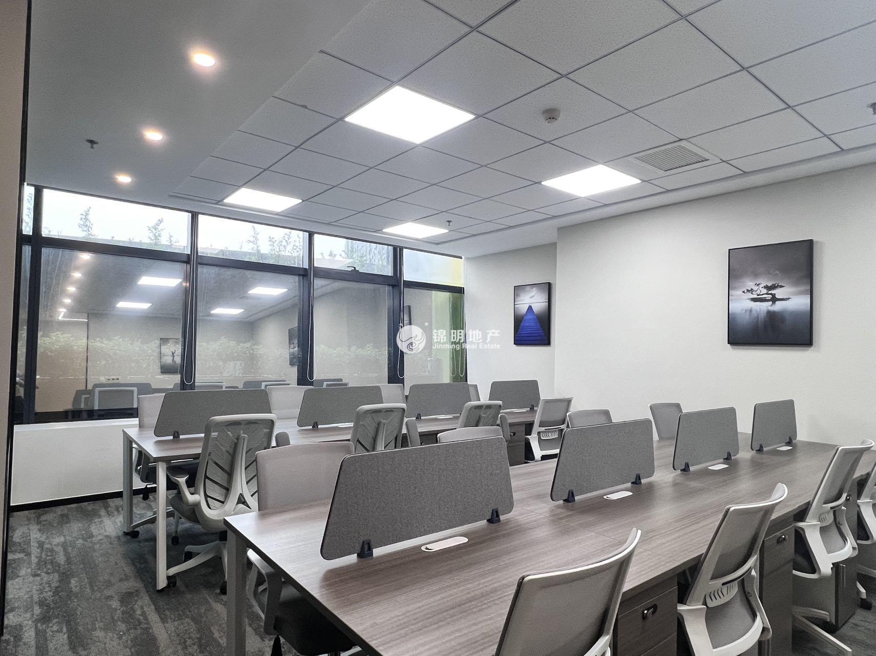 龙之梦大厦230平米写字楼出租