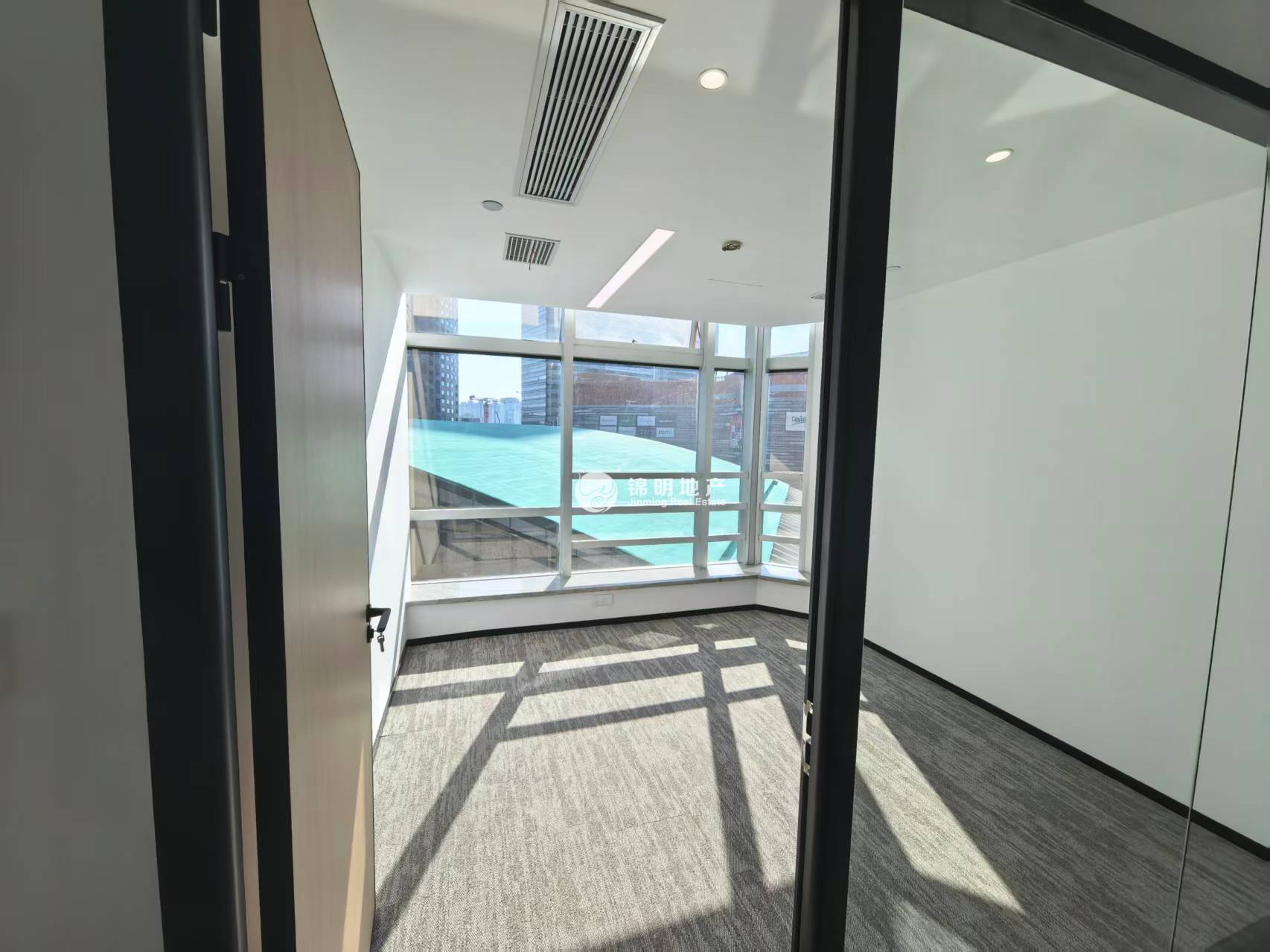 联通大厦170平米写字楼出租