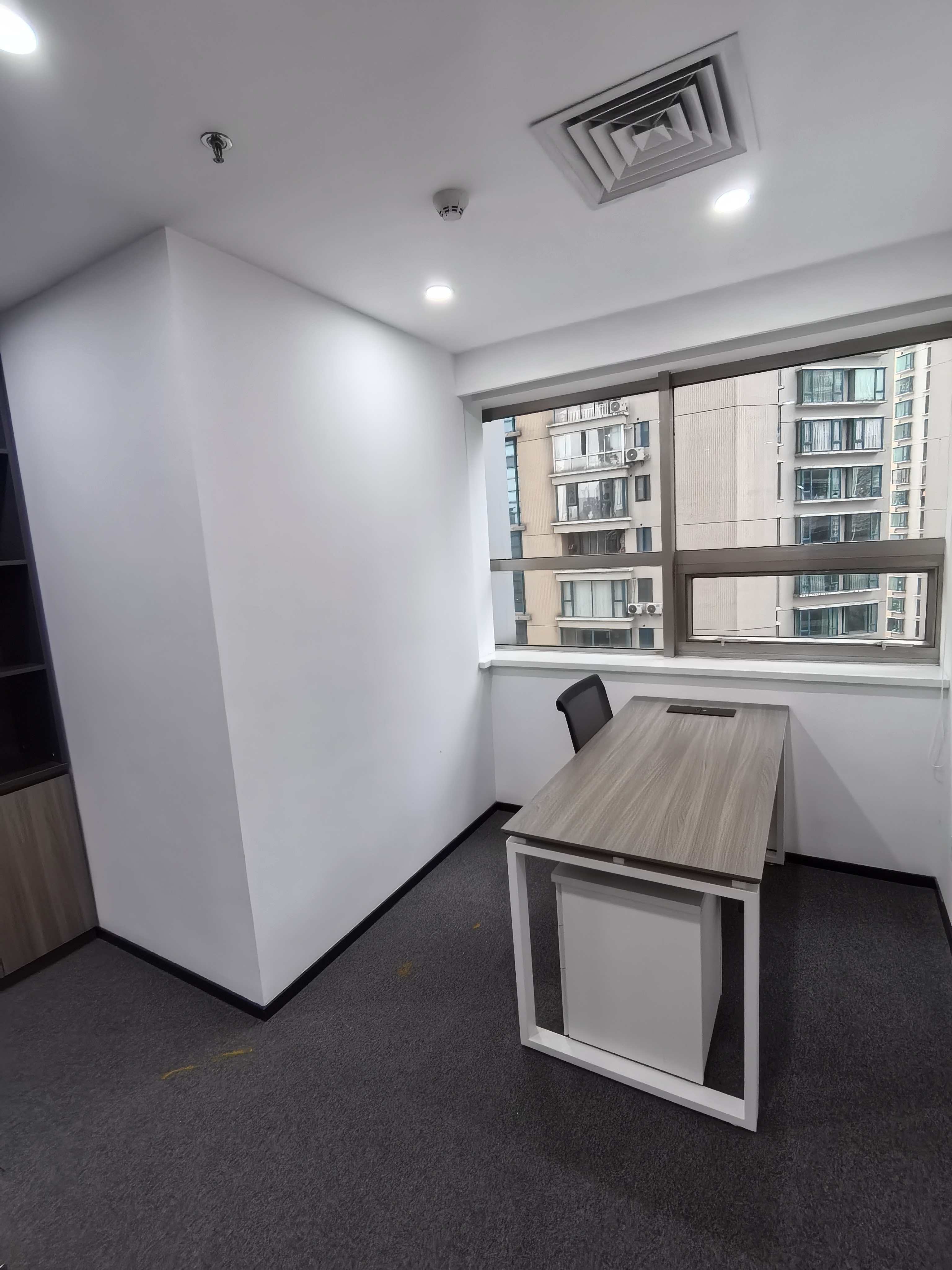 中山公园兆丰广场101平米写字楼出租