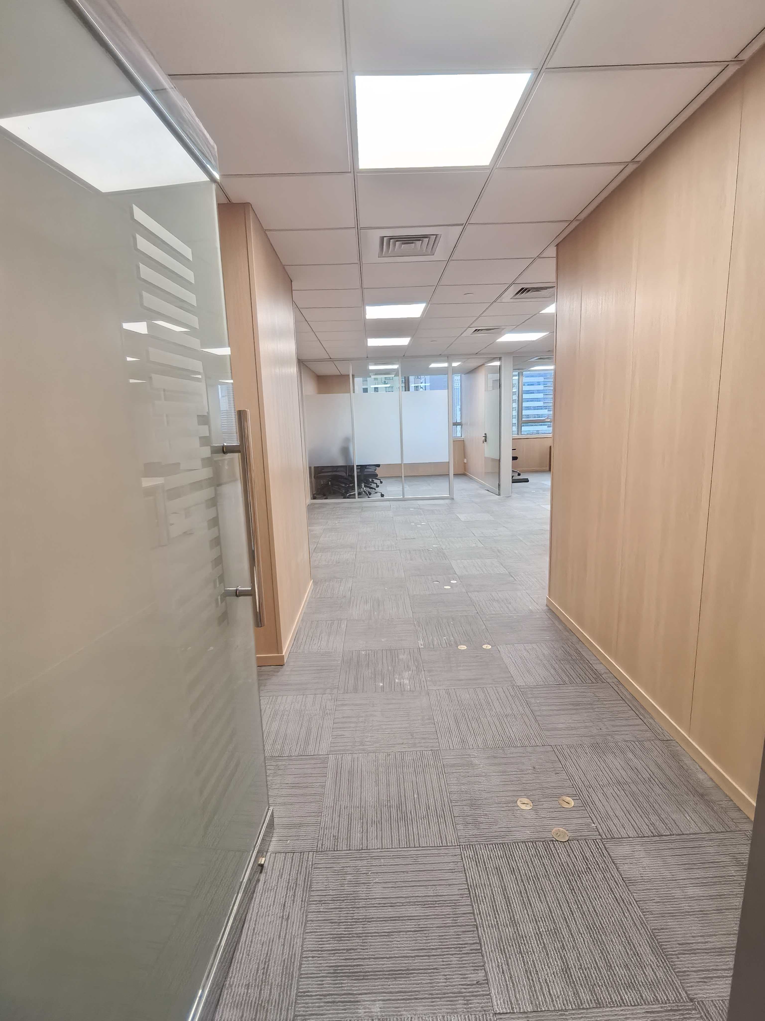 镇宁路兆丰世贸大厦80平米写字楼出租