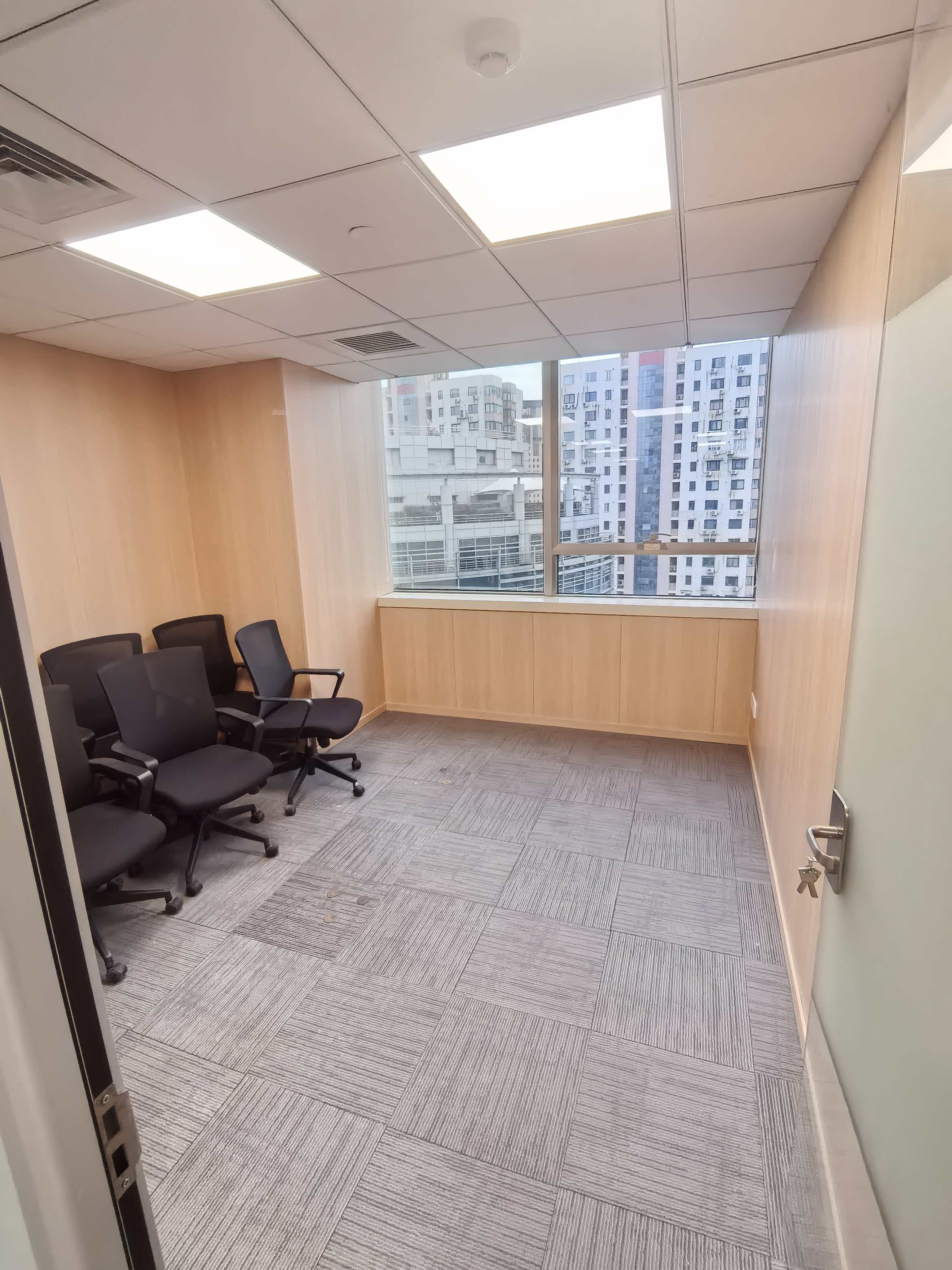 镇宁路兆丰世贸大厦80平米写字楼出租