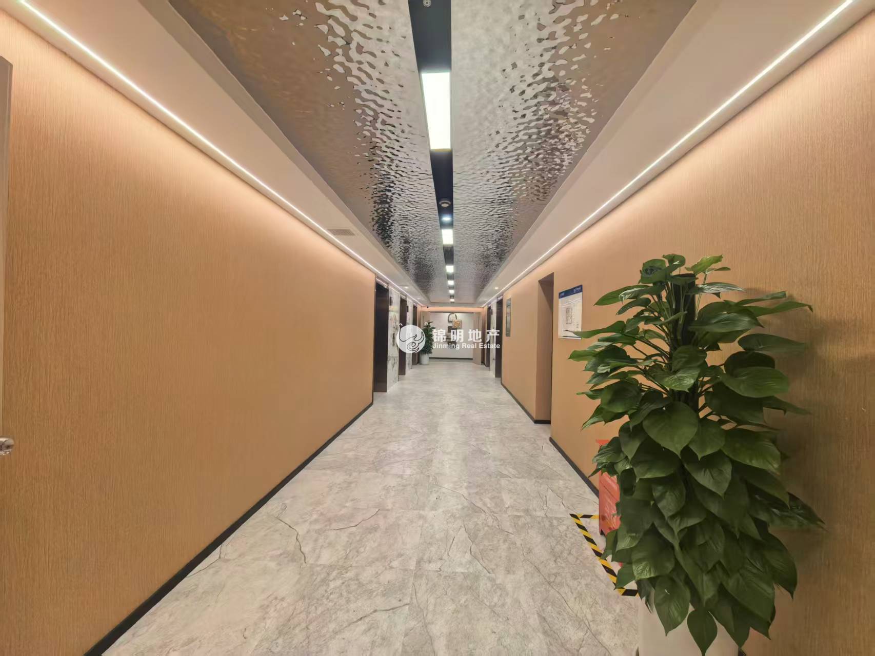 天山协泰中心270平米写字楼出租