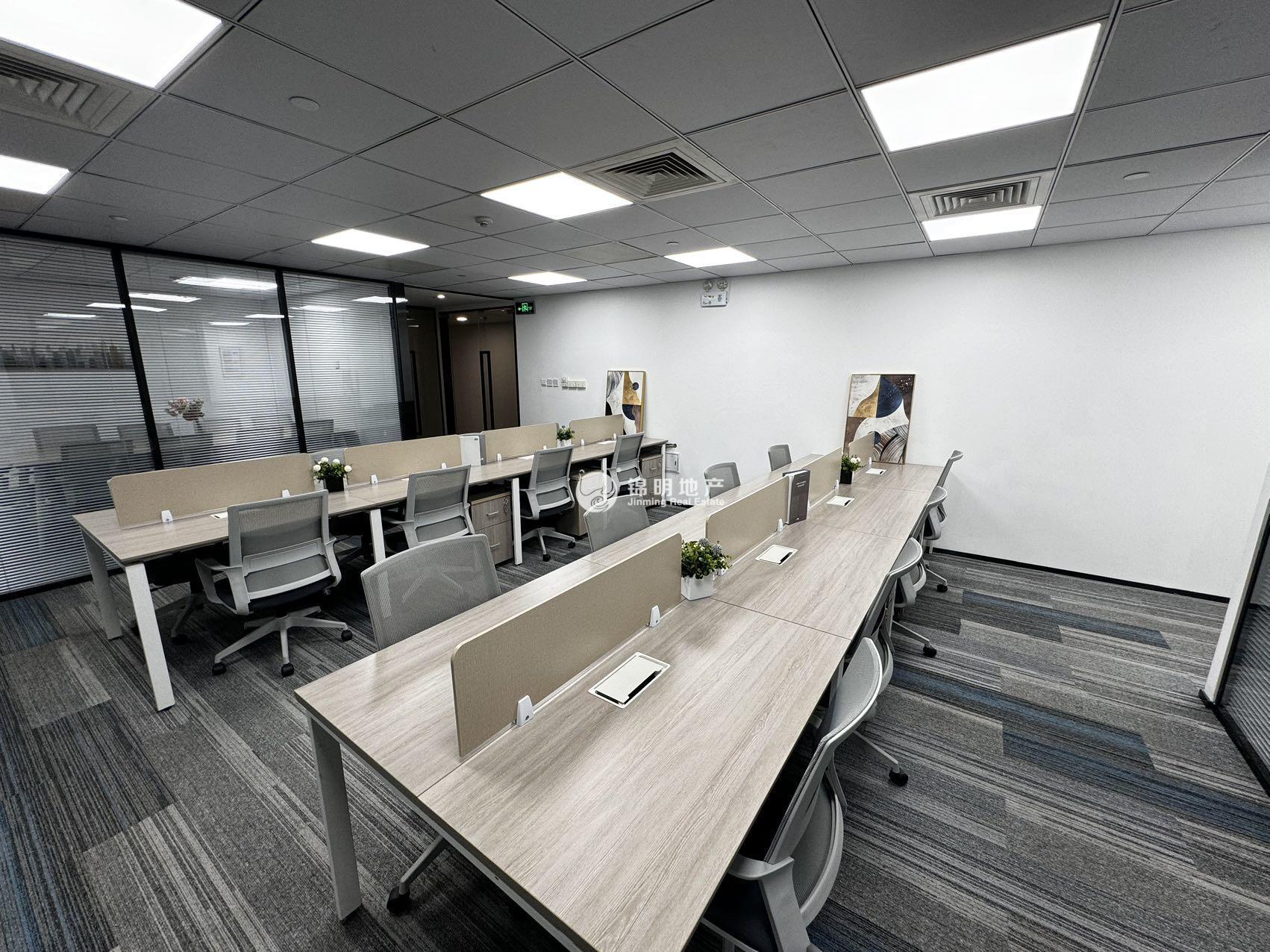 天山协泰中心146平米写字楼出租