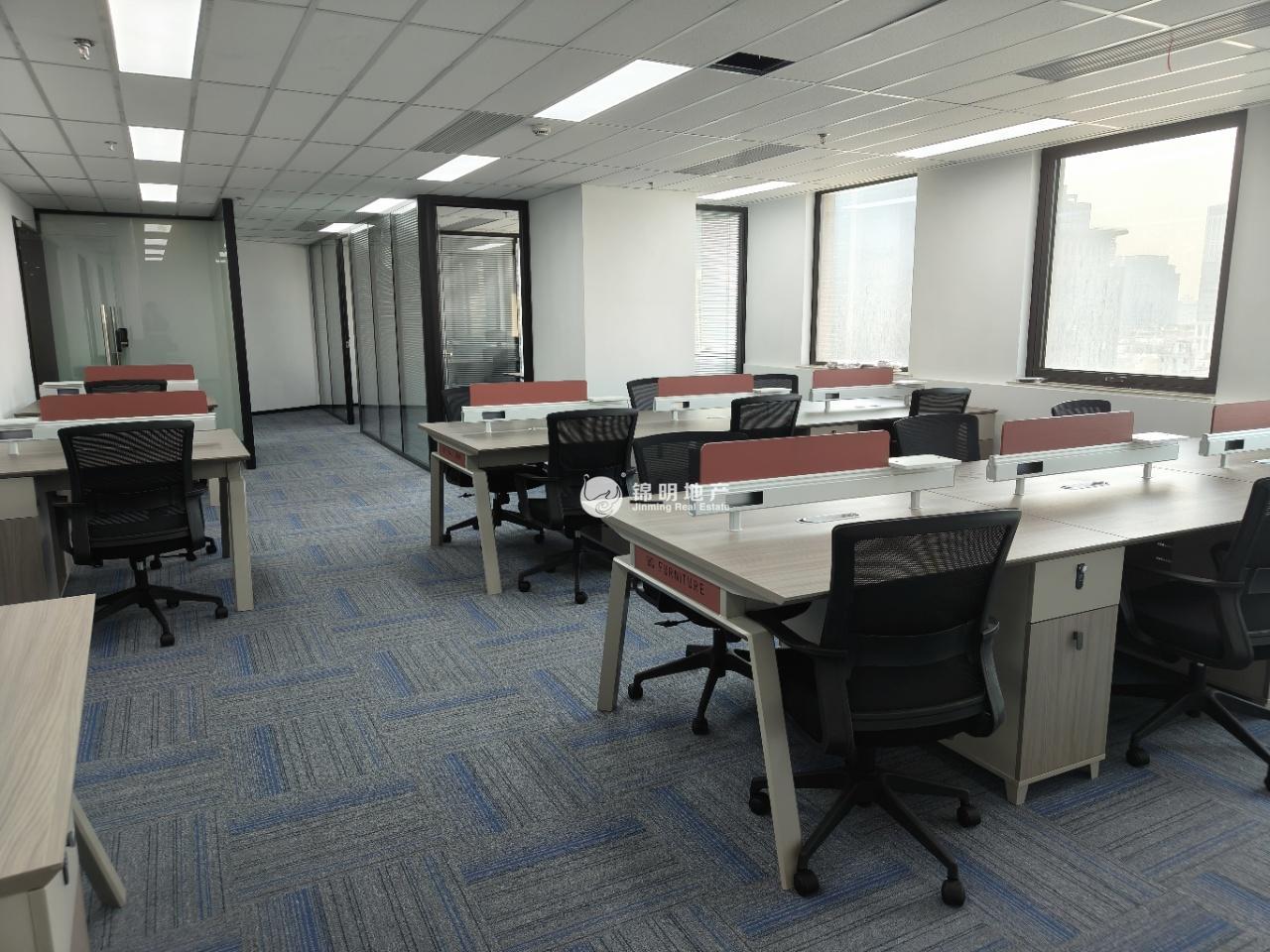 黄浦滨江光明金融大厦272平米写字楼出租