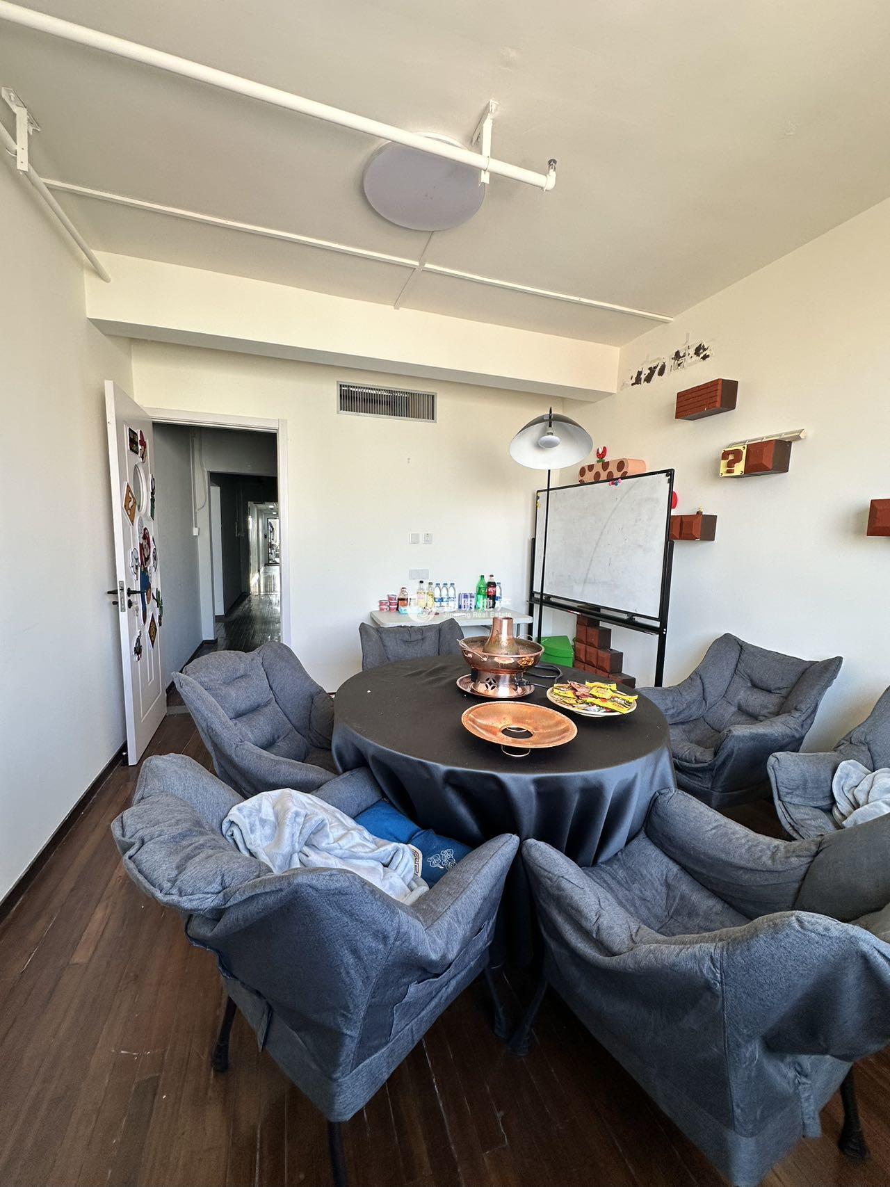 中山公园中西大厦152平米写字楼出租