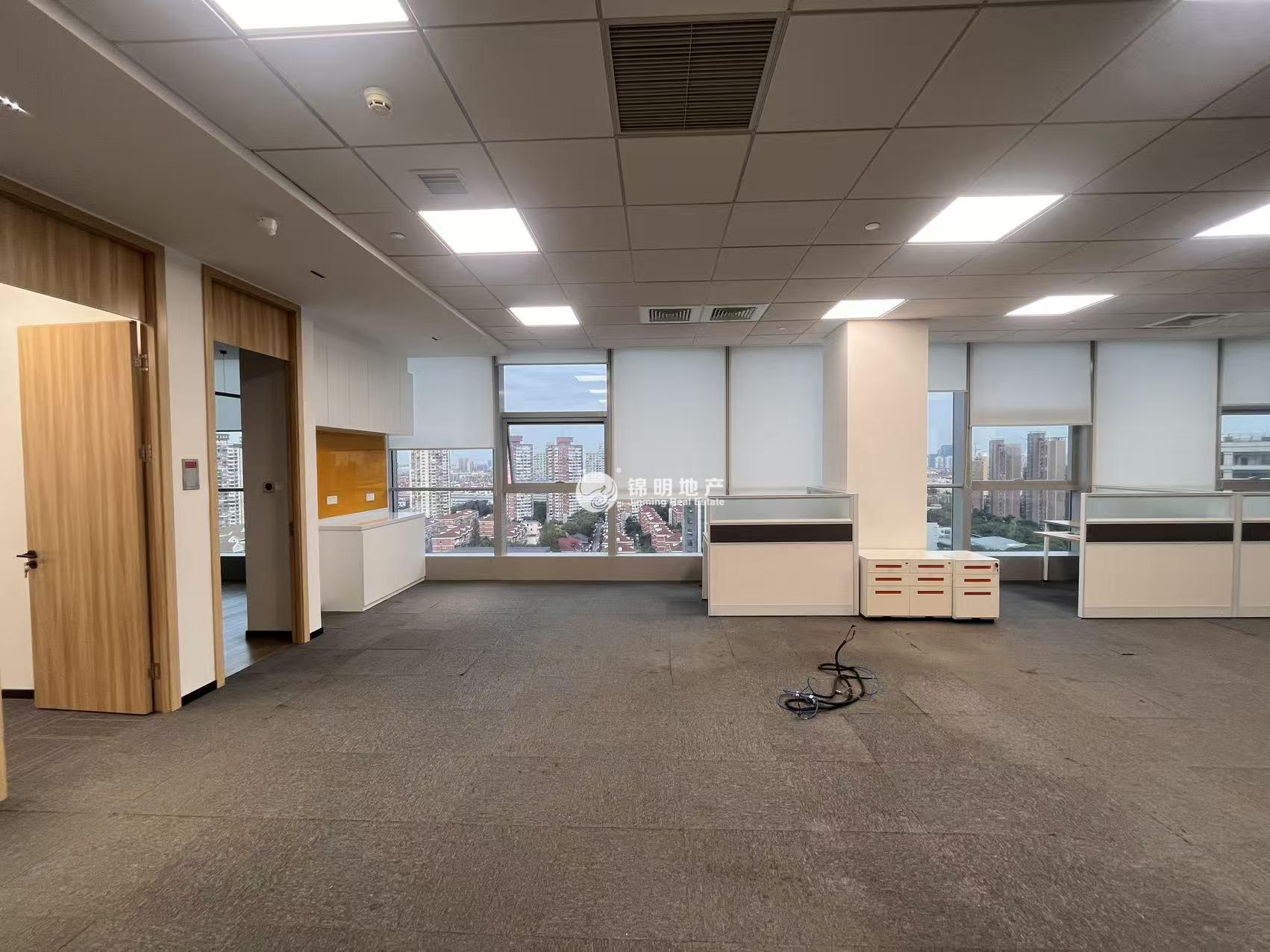 洋泾置汇旭辉广场309平米写字楼出租