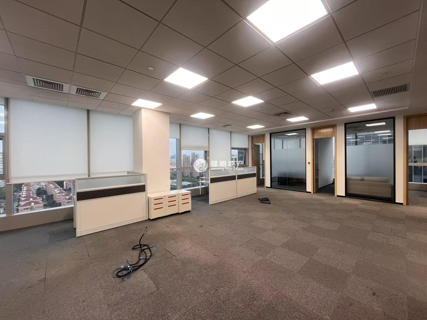 洋泾置汇旭辉广场309平米写字楼出租