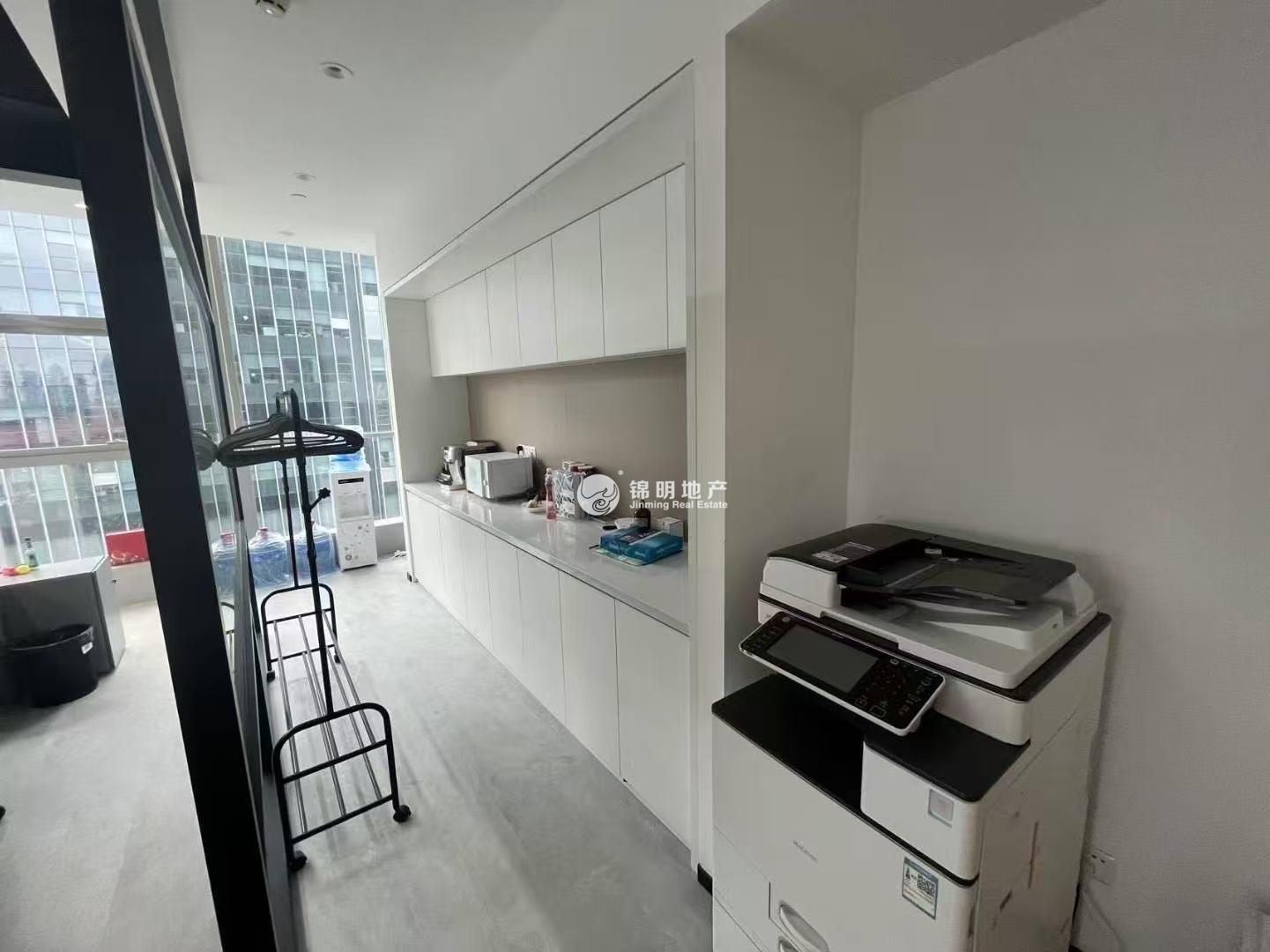 洋泾置汇旭辉广场188平米写字楼出租