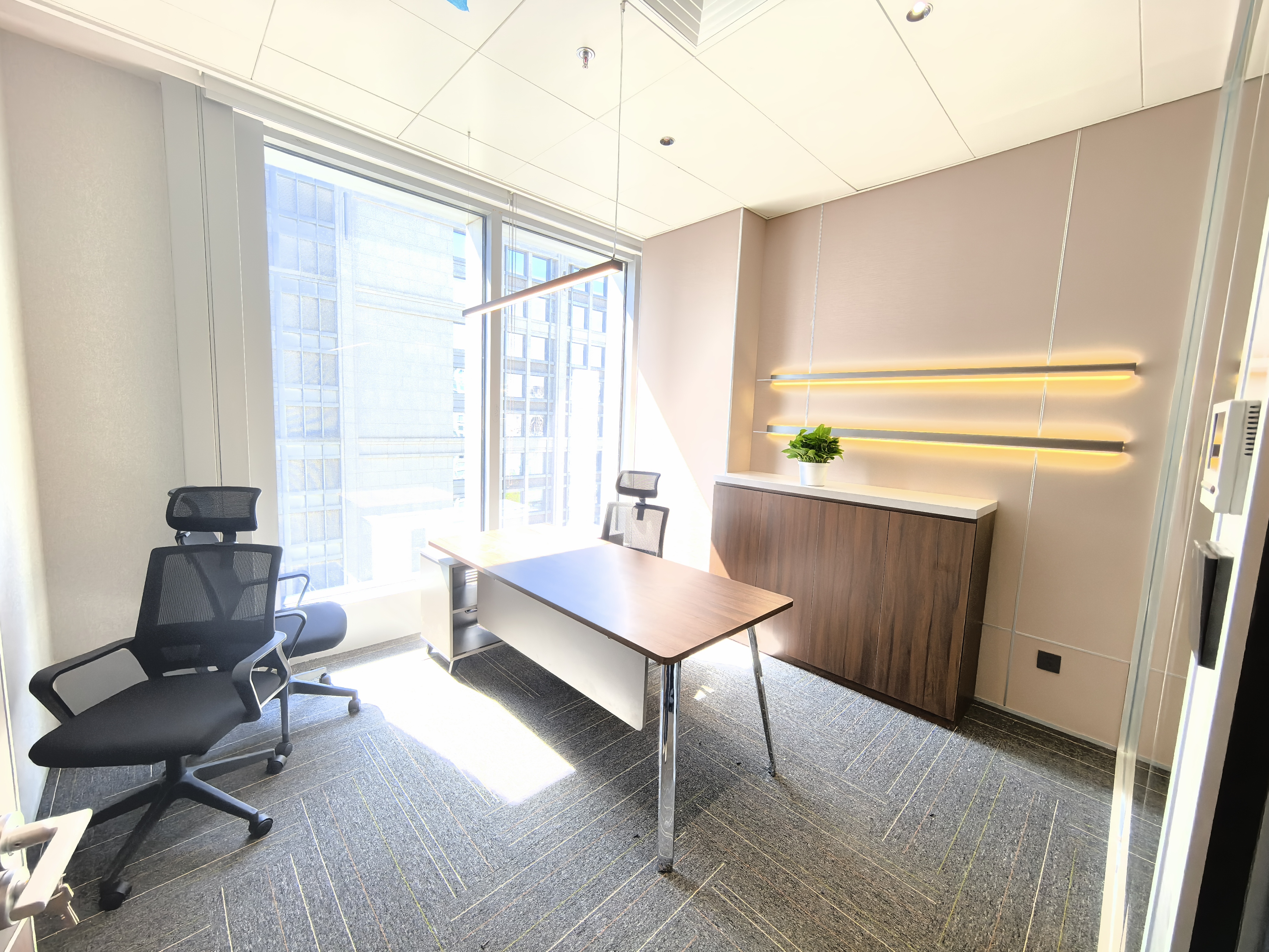 中山公园亨通国际大厦130平米写字楼出租