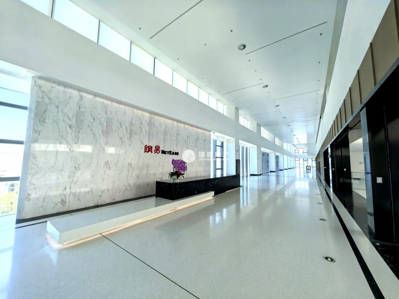 徐汇滨江阳光滨江中心150平米写字楼出租