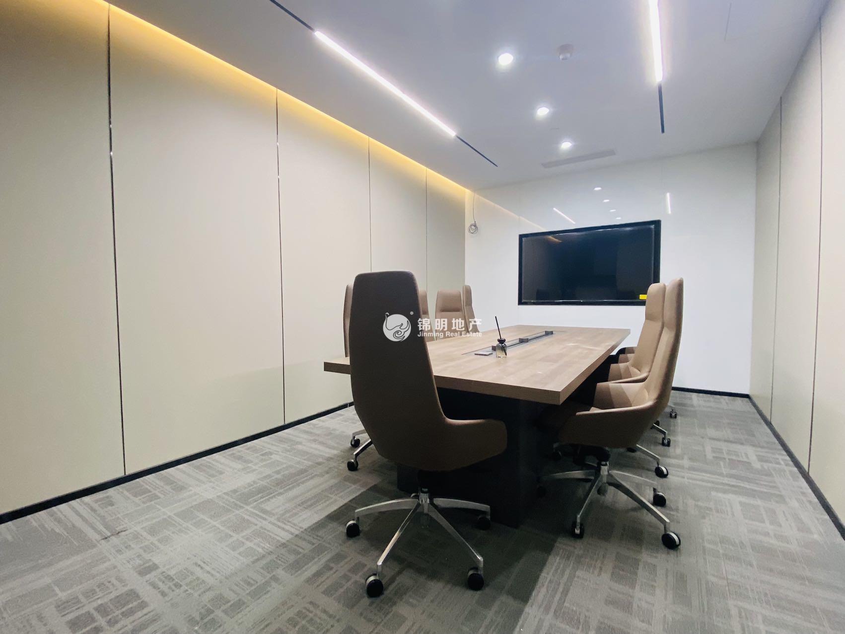 龙之梦大厦235平米写字楼出租