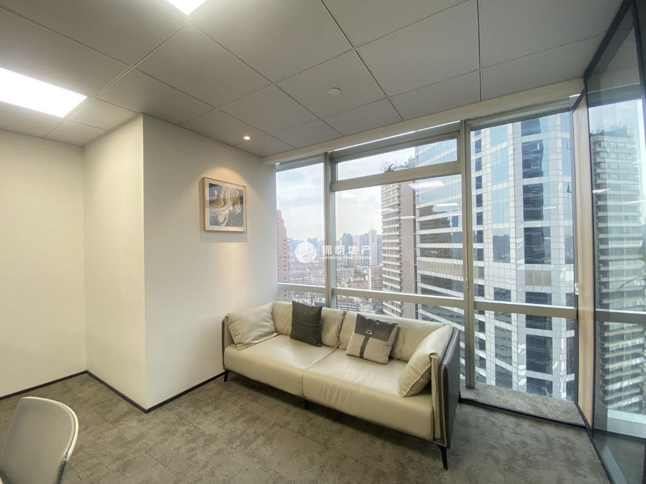 龙之梦大厦259平米写字楼出租