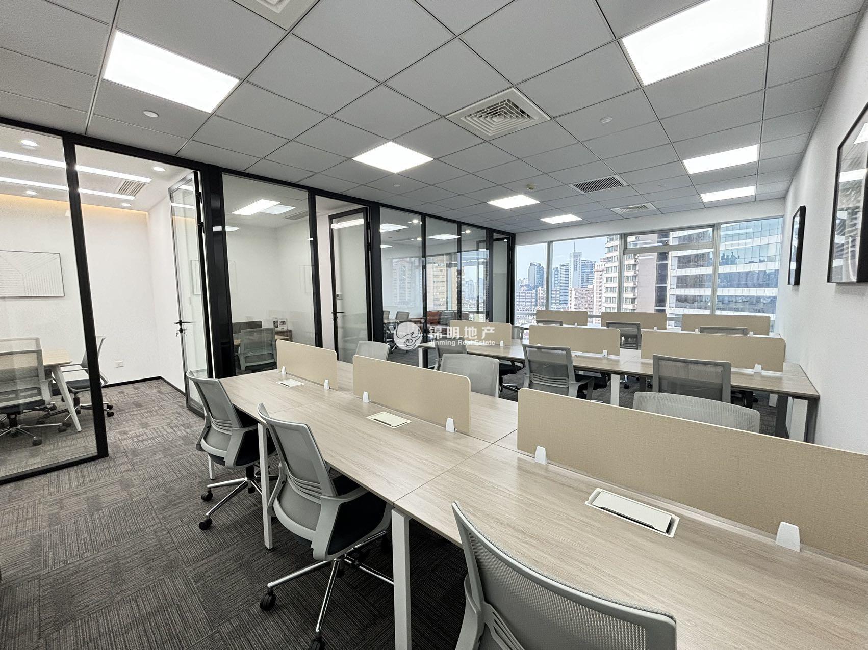 龙之梦大厦321平米写字楼出租