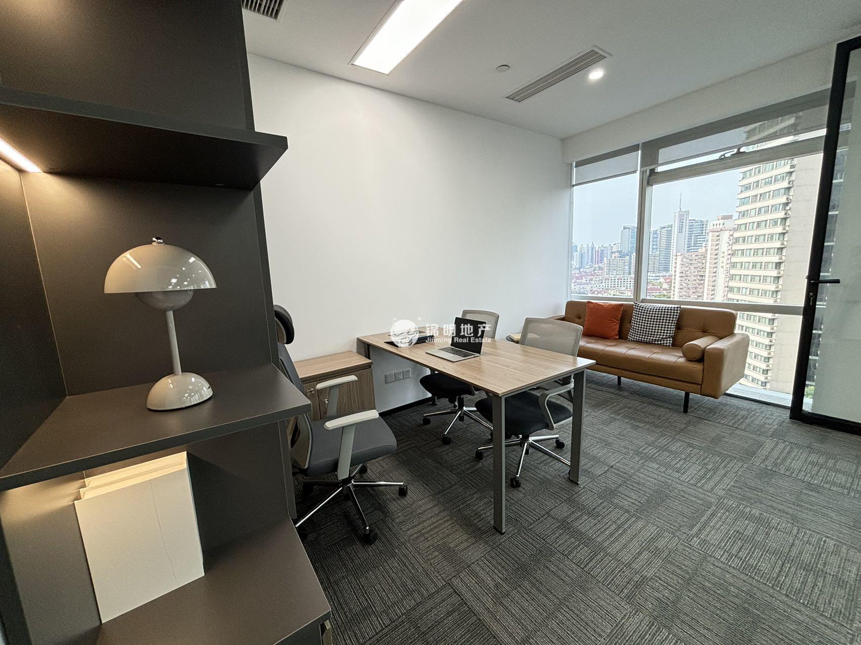 龙之梦大厦321平米写字楼出租