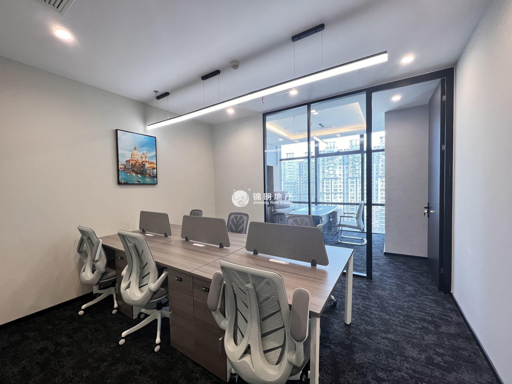 龙之梦大厦243平米写字楼出租