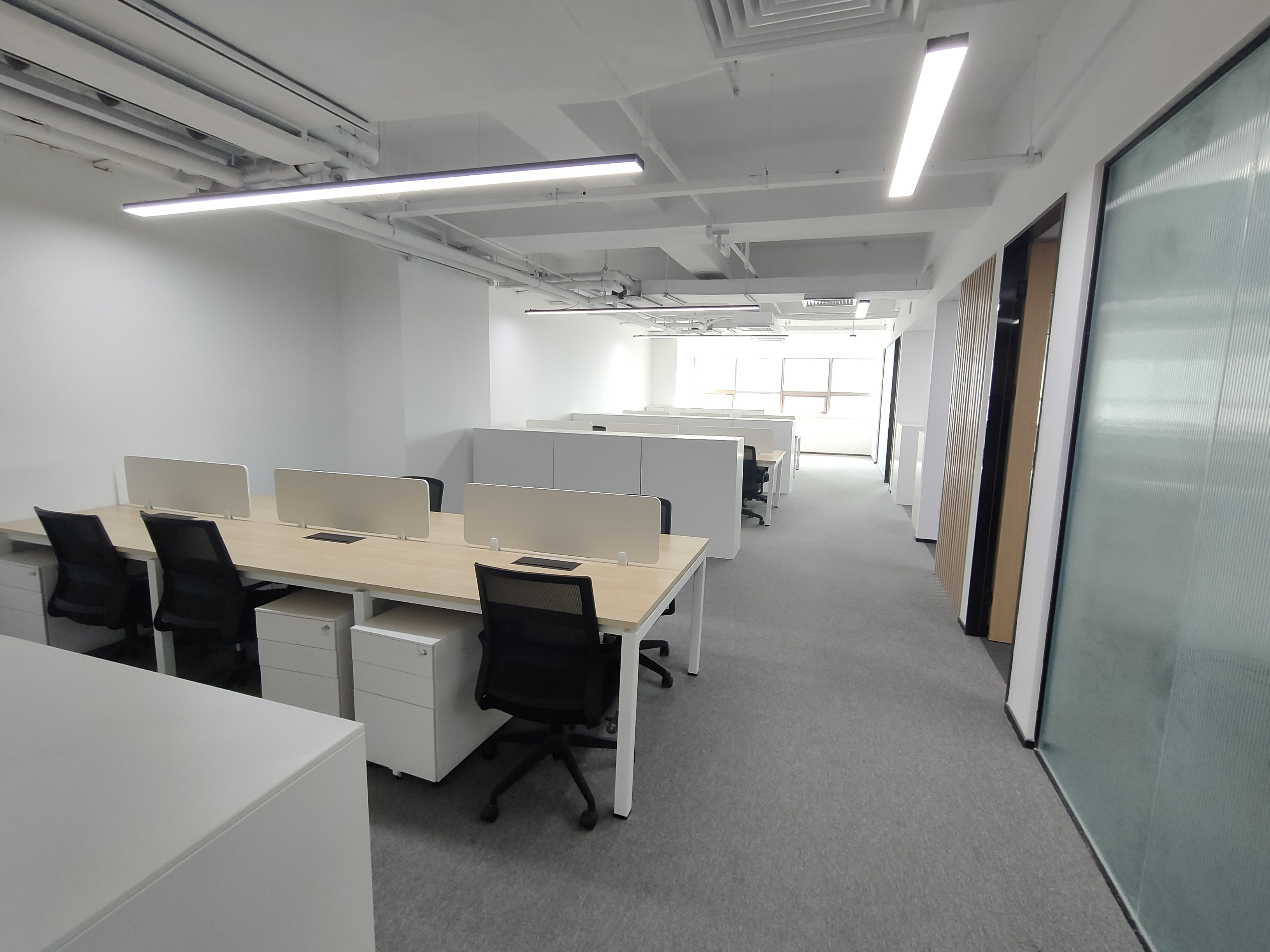 春秋国际大厦190平米写字楼出租