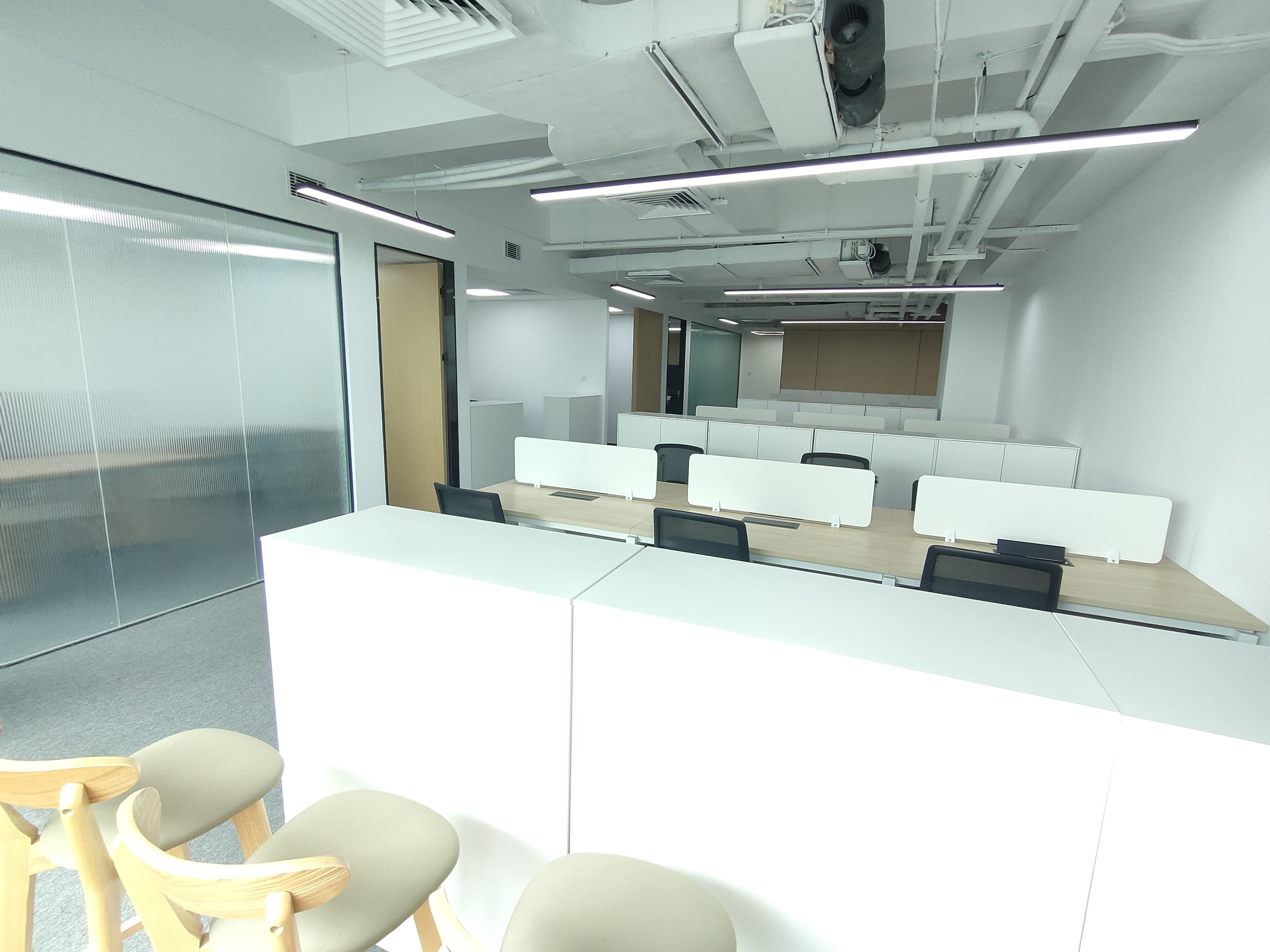 春秋国际大厦190平米写字楼出租