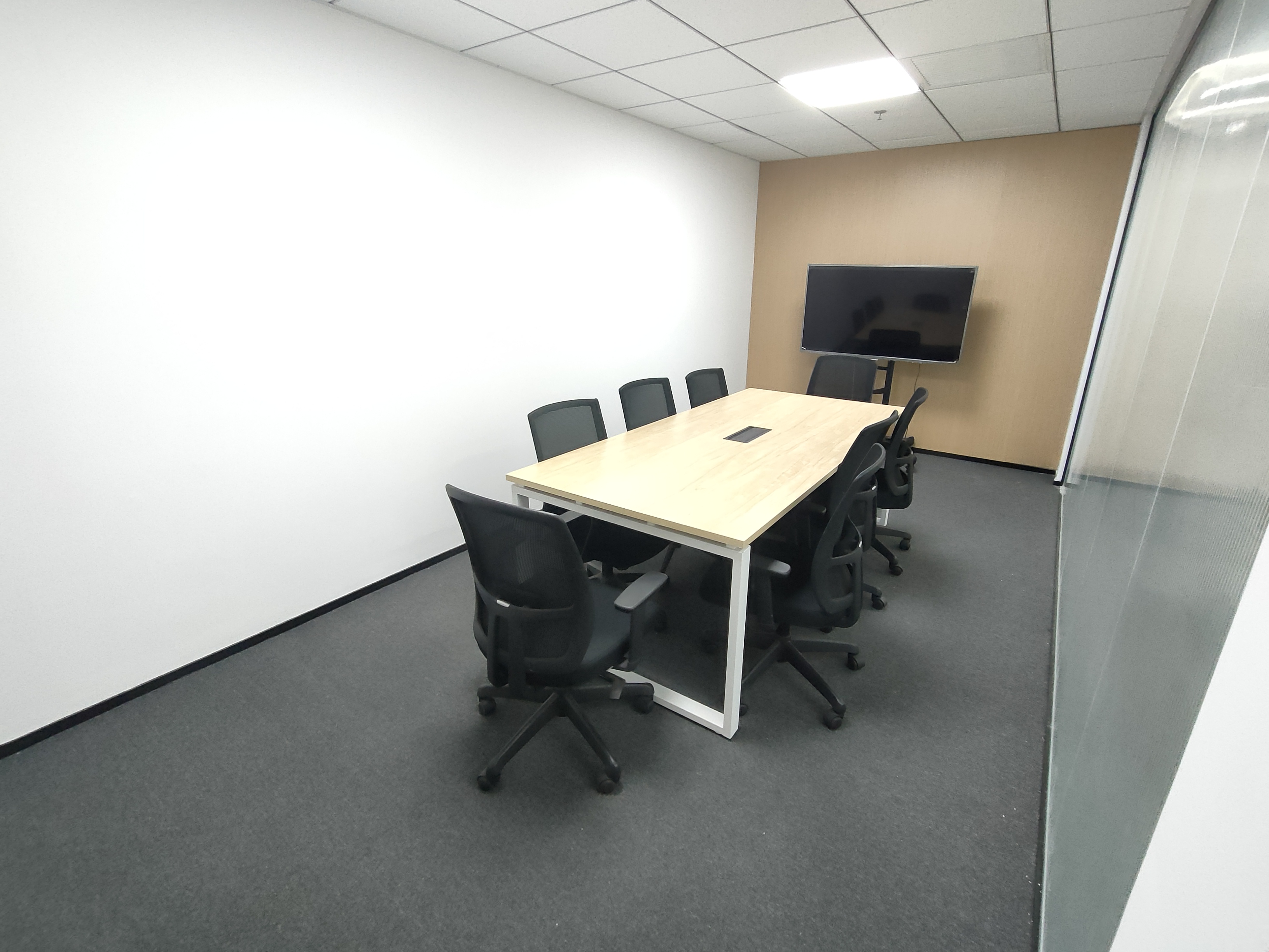 春秋国际大厦210平米写字楼出租