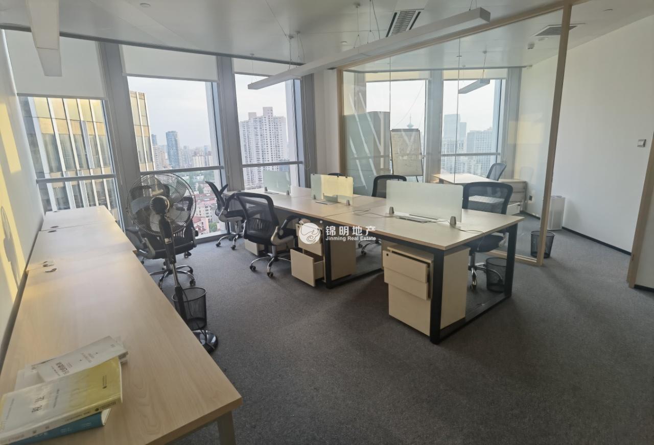 天山申亚金融广场130平米写字楼出租