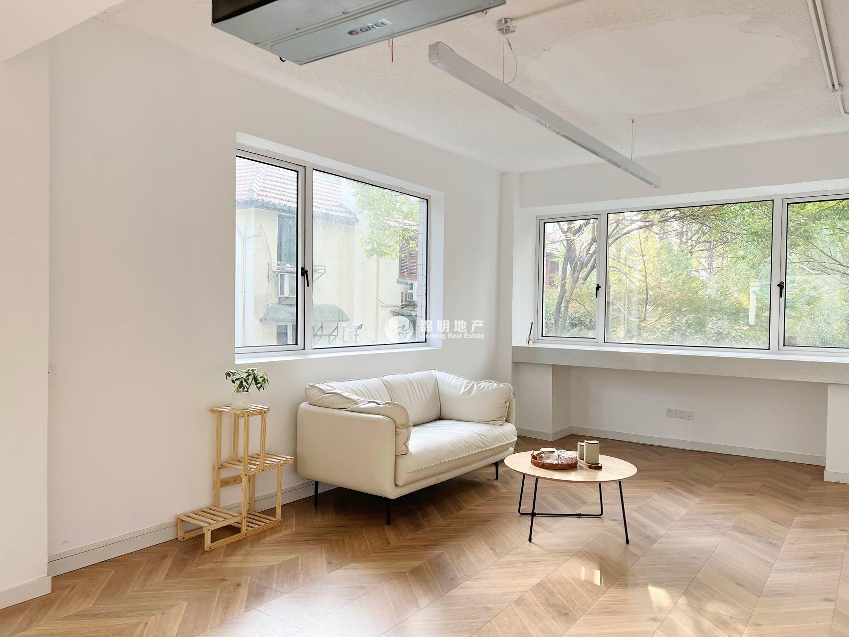 趣办瑞泰轩115平米写字楼出租