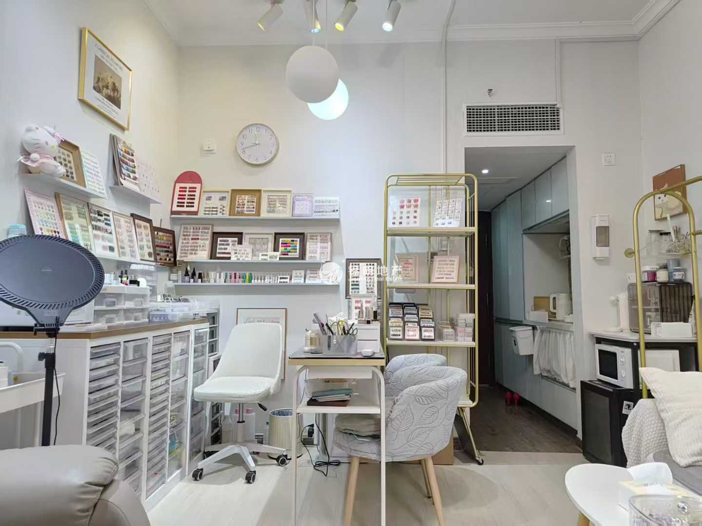 曹杨安天大厦45平米写字楼出租