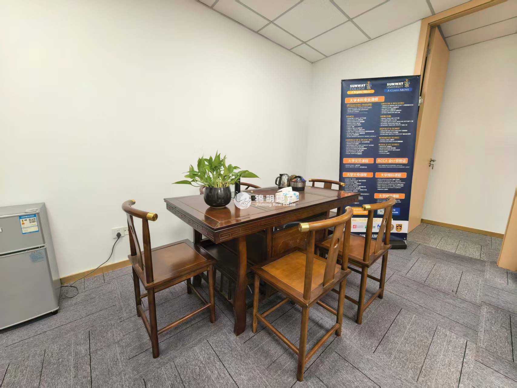 春秋国际大厦100平米写字楼出租