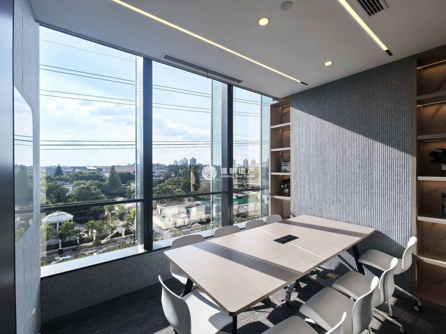 春秋国际大厦270平米写字楼出租