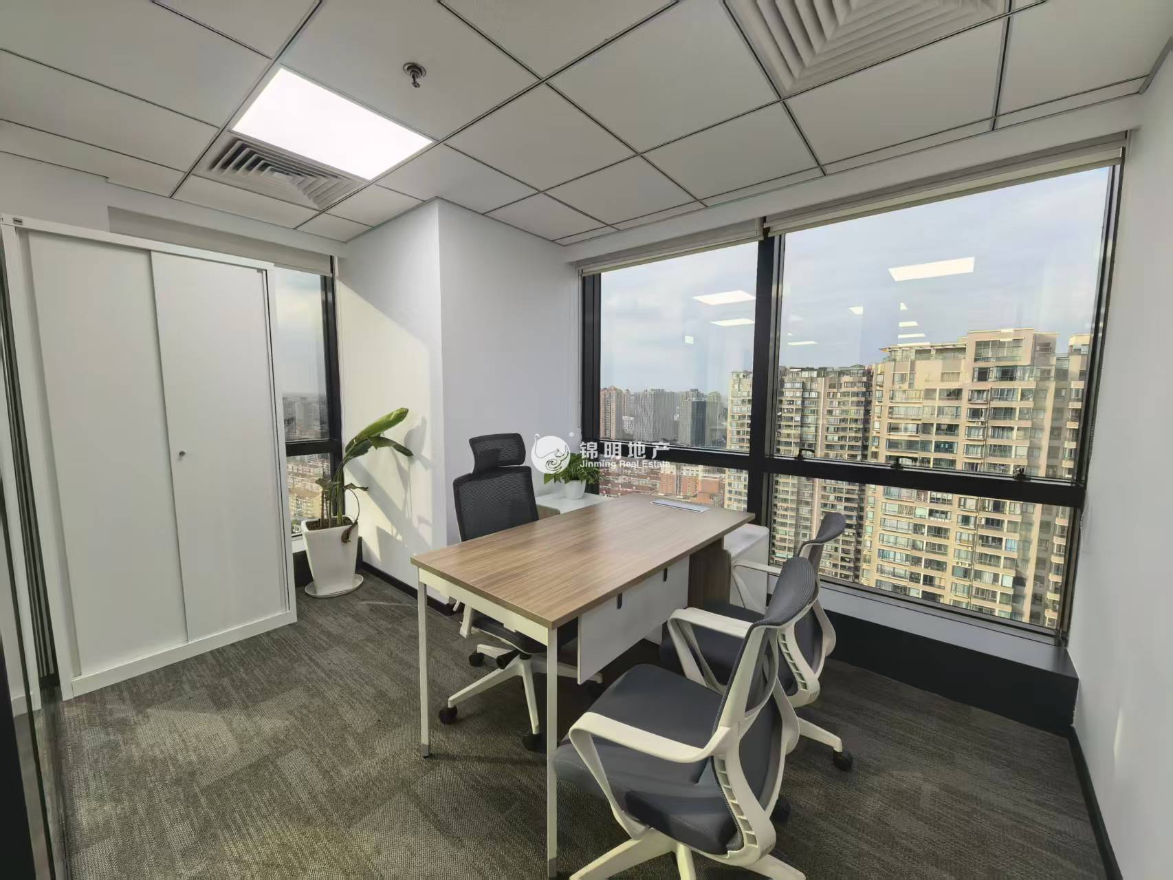 春秋国际大厦290平米写字楼出租