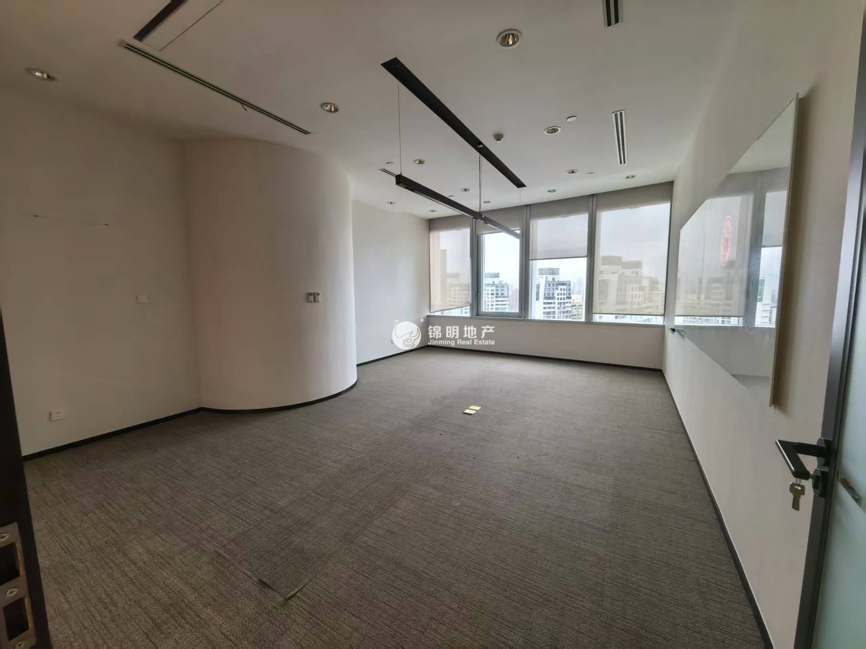 中山公园龙峰大厦240平米写字楼出租