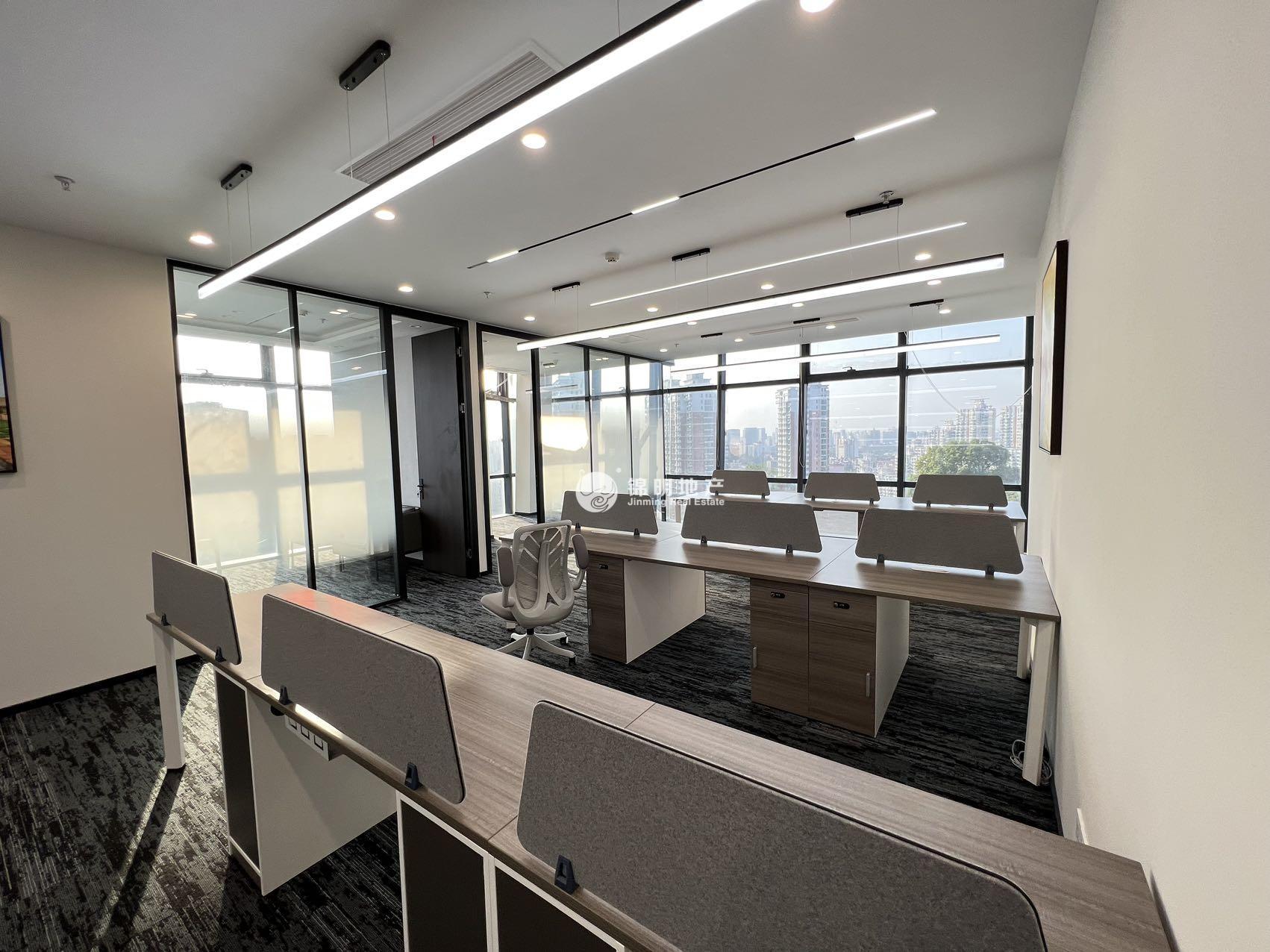 龙之梦中心201平米写字楼出租