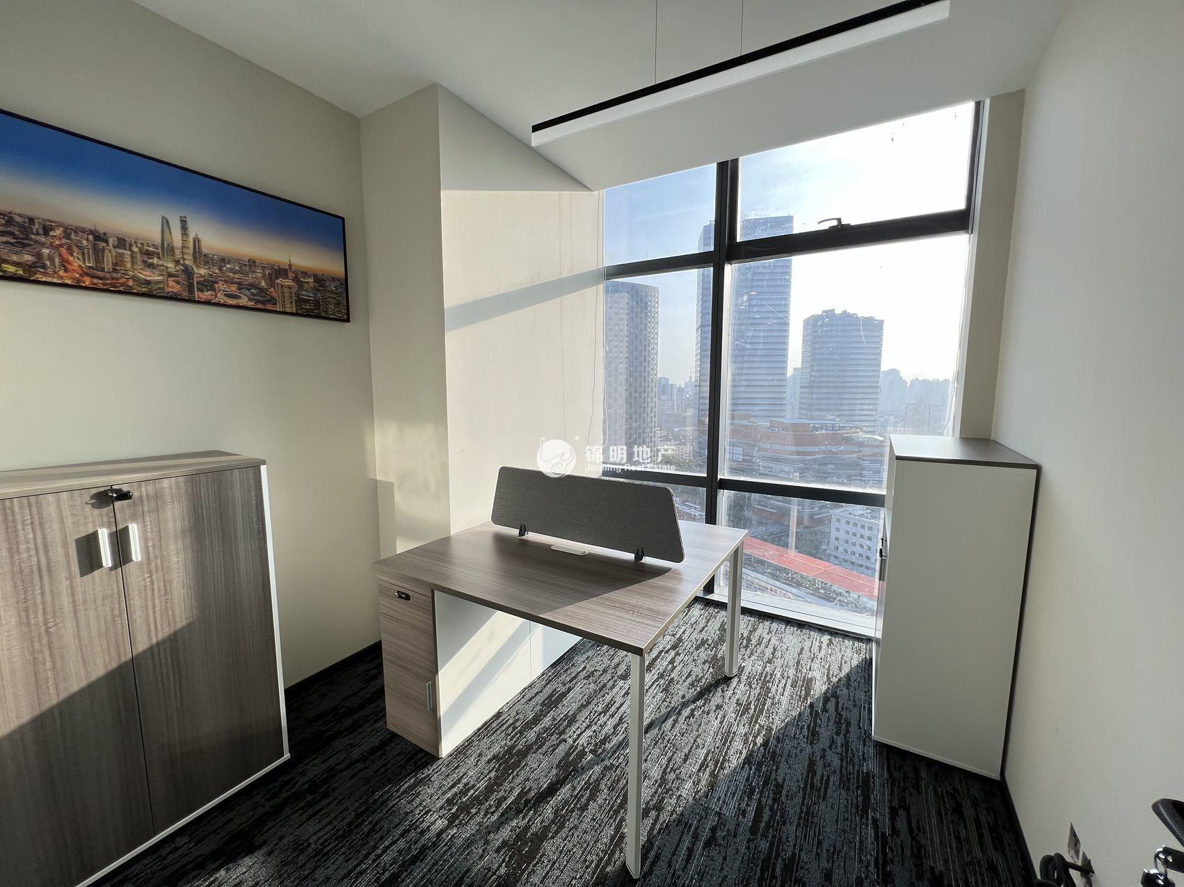 龙之梦中心265平米写字楼出租