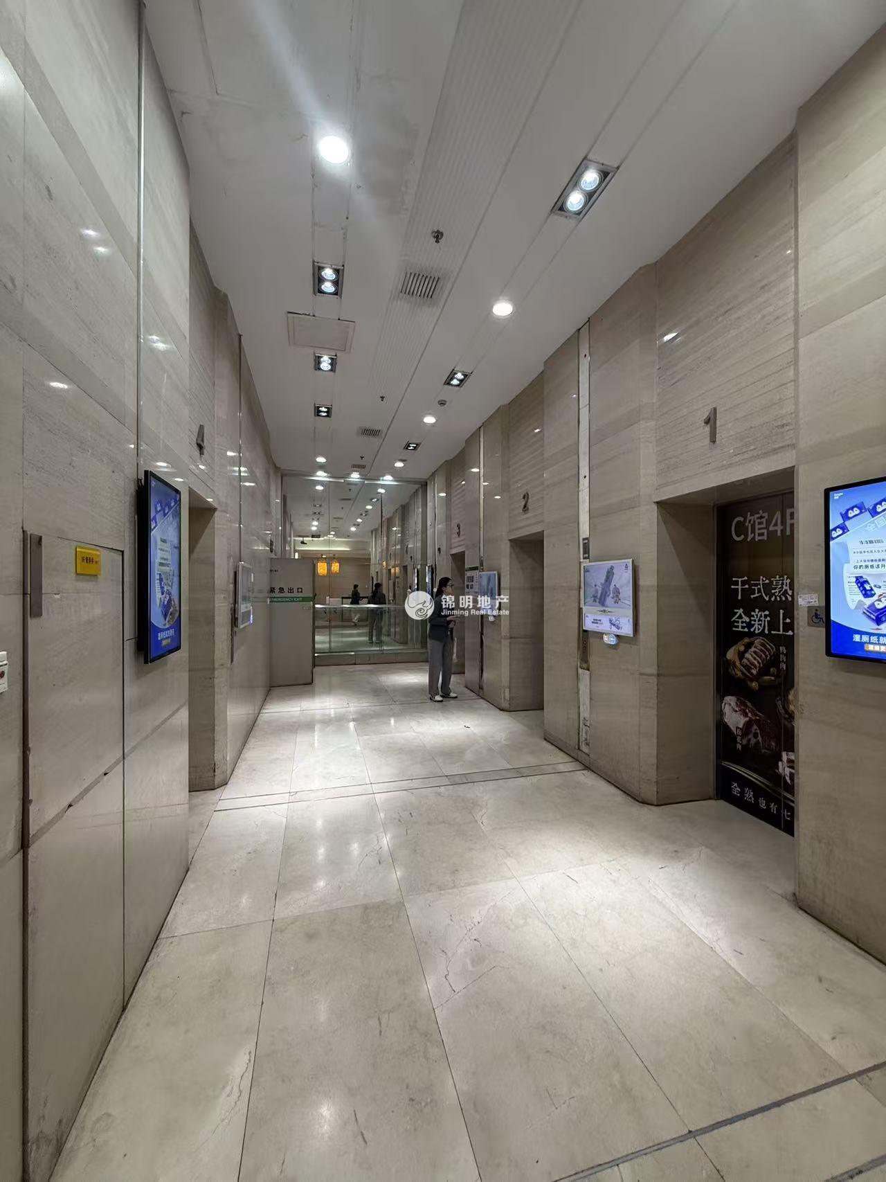 五角场五角场万达广场94平米写字楼出租