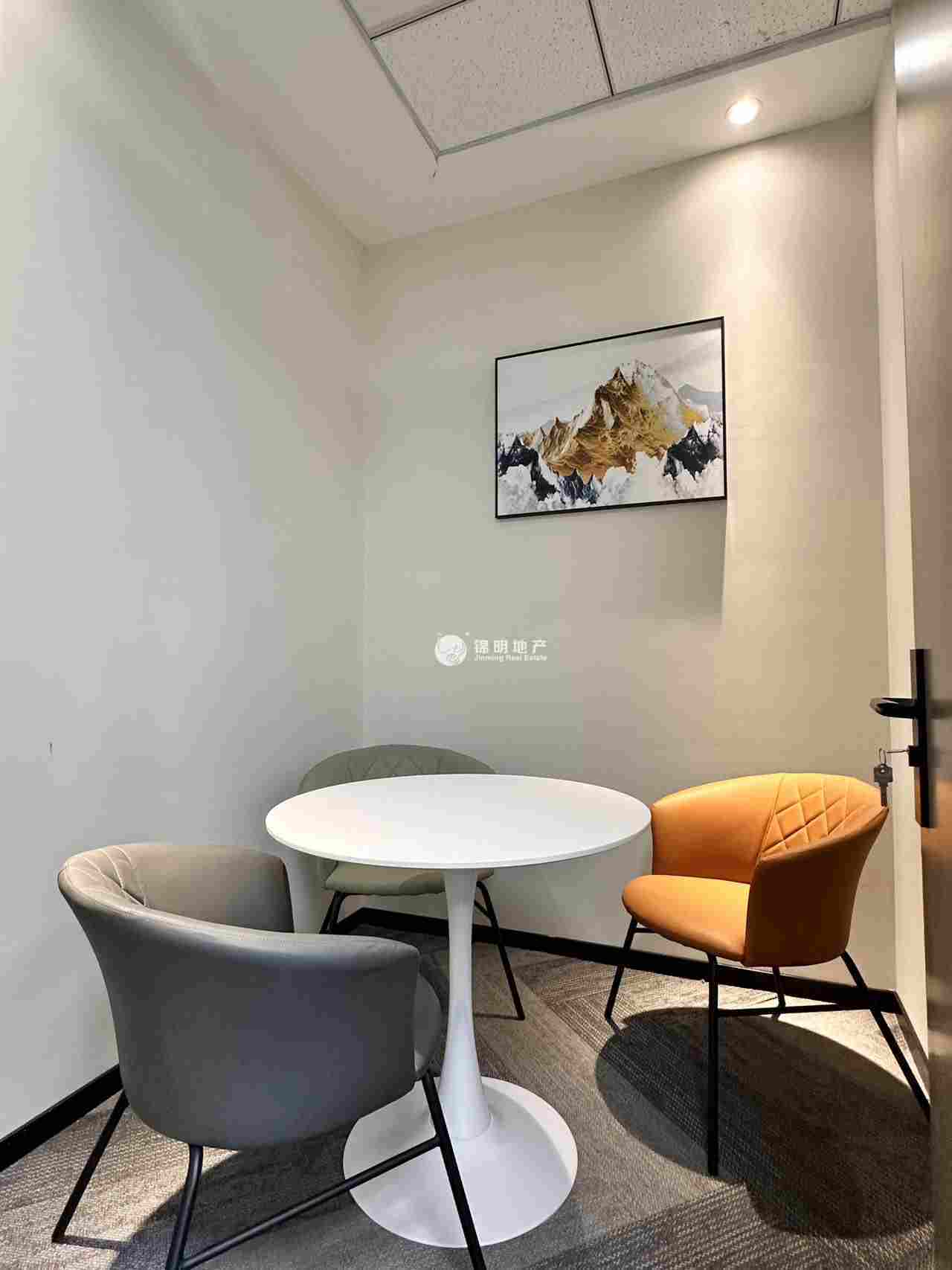 龙之梦大厦168平米写字楼出租