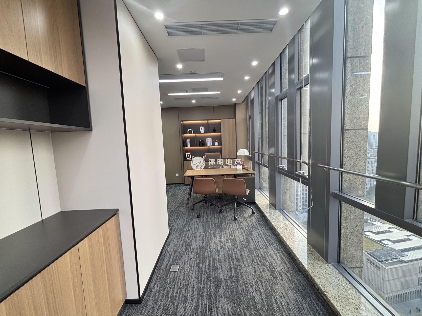 徐家汇中金国际广场135平米写字楼出租